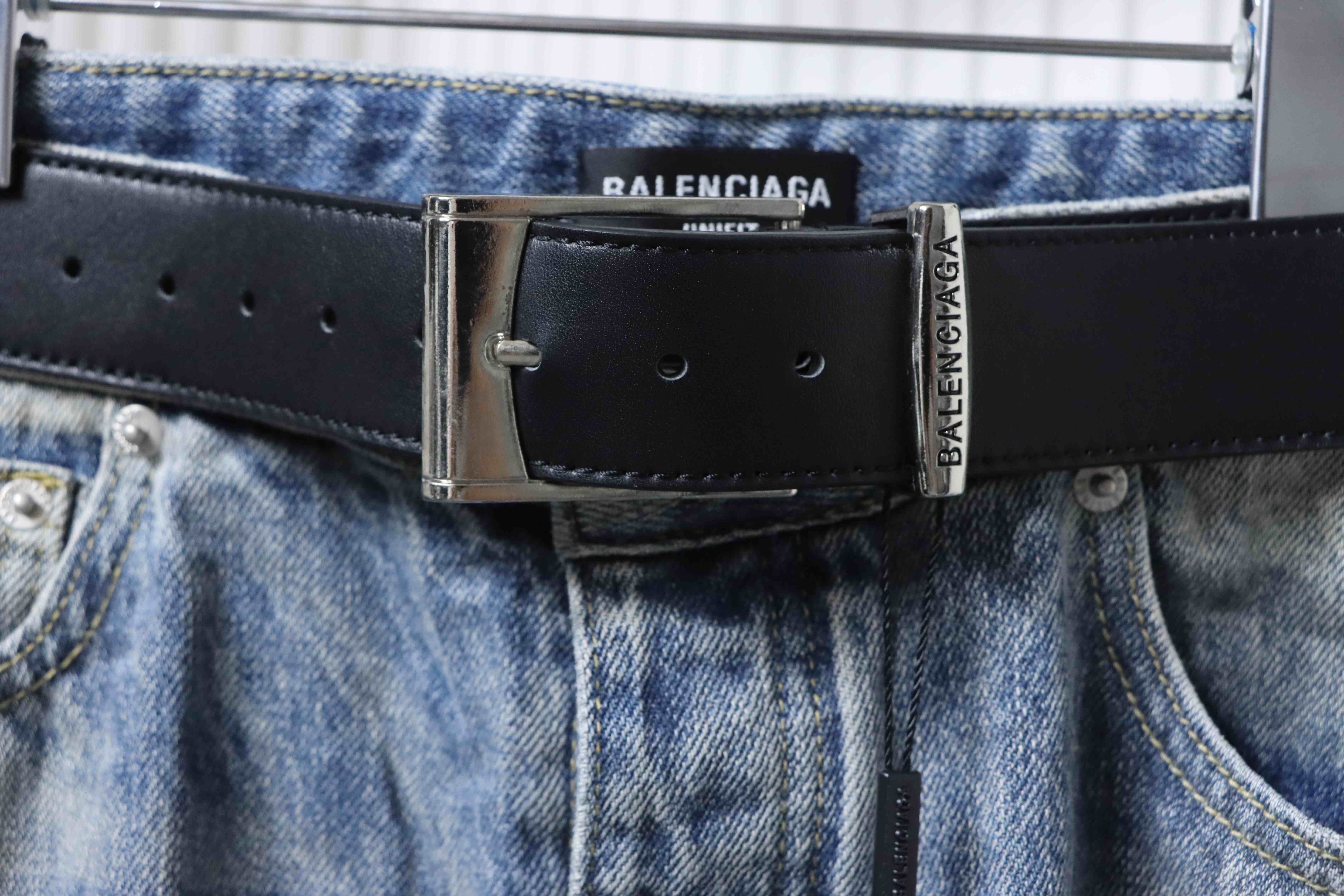 Balenciaga 25SS Washed Destroyed Ripped Jeans h340
