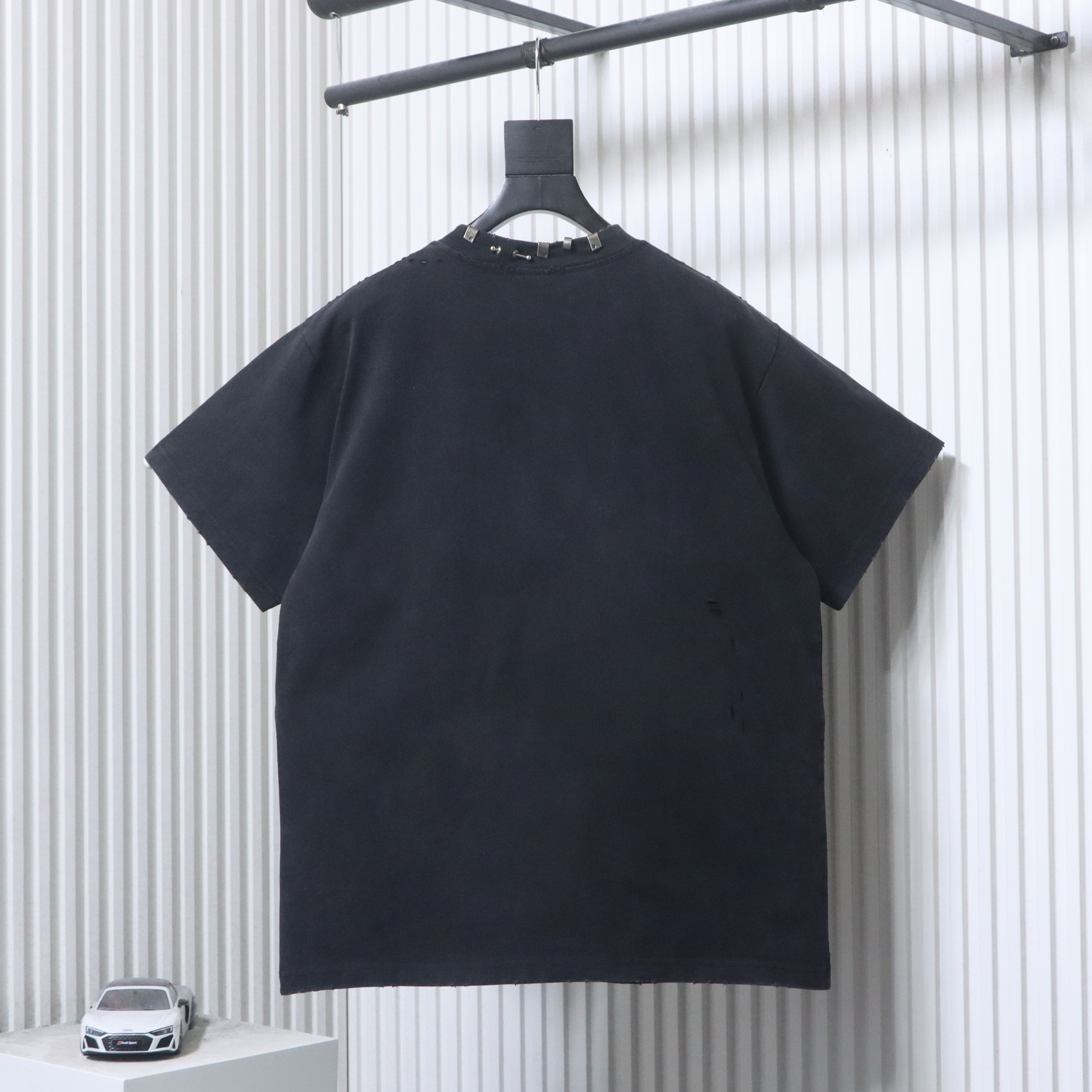 Balenciaga 26SS Collar Engraved Logo Ring Buckle Pierced T-shirt h180