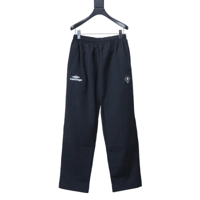Balenciaga 3 26SS 3M Manchester United Embroidered Tracksuit Pants h250 01