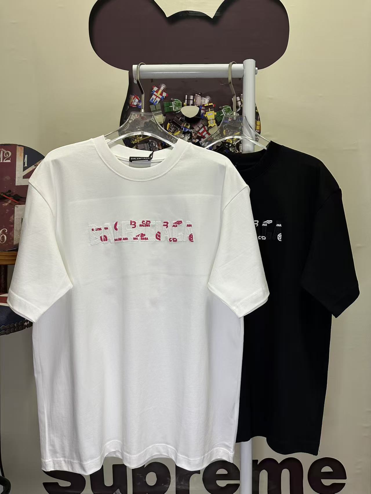Balenciaga T-shirt 3 L26870 h140