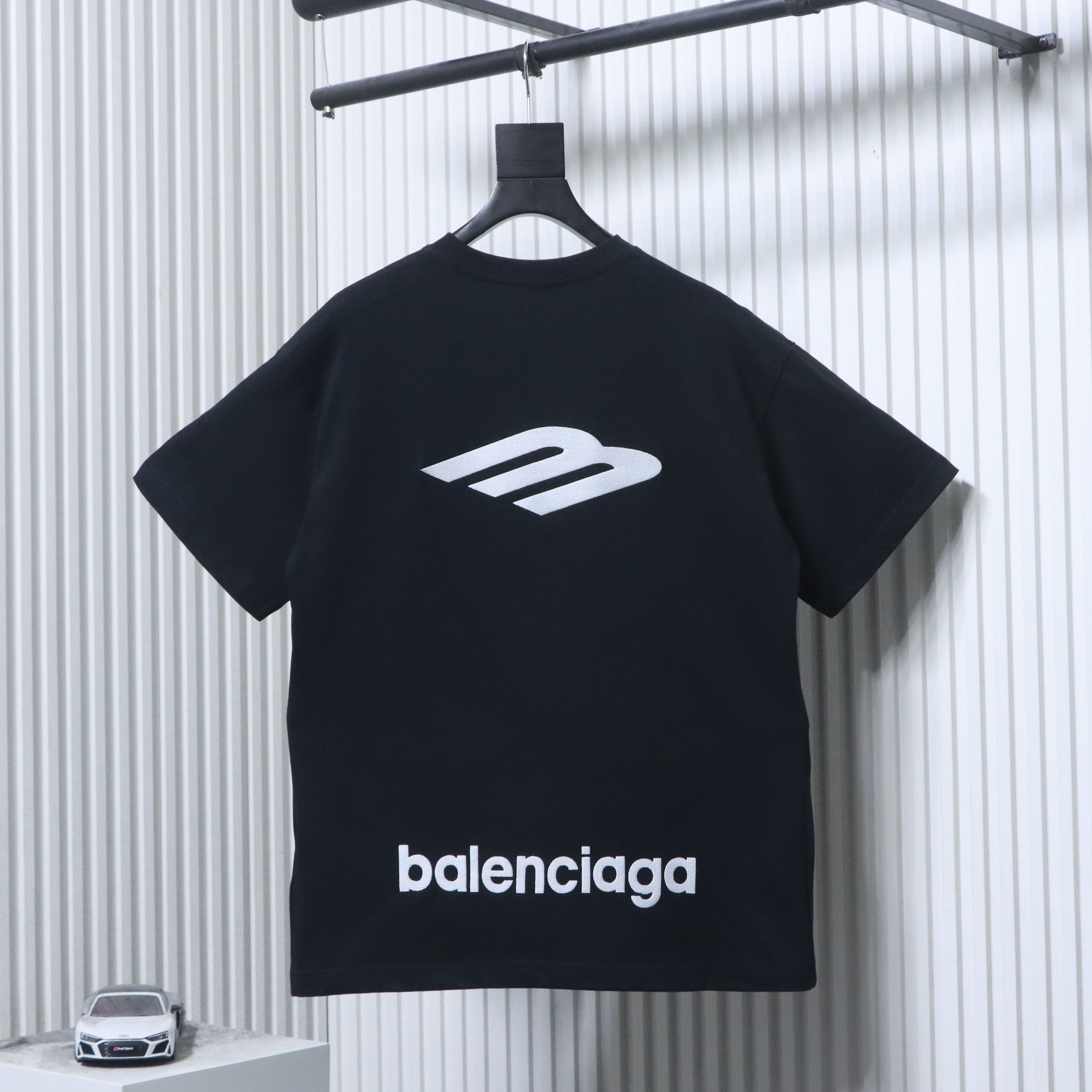 Balenciaga 3M Ski Series Embroidered T-shirt h150