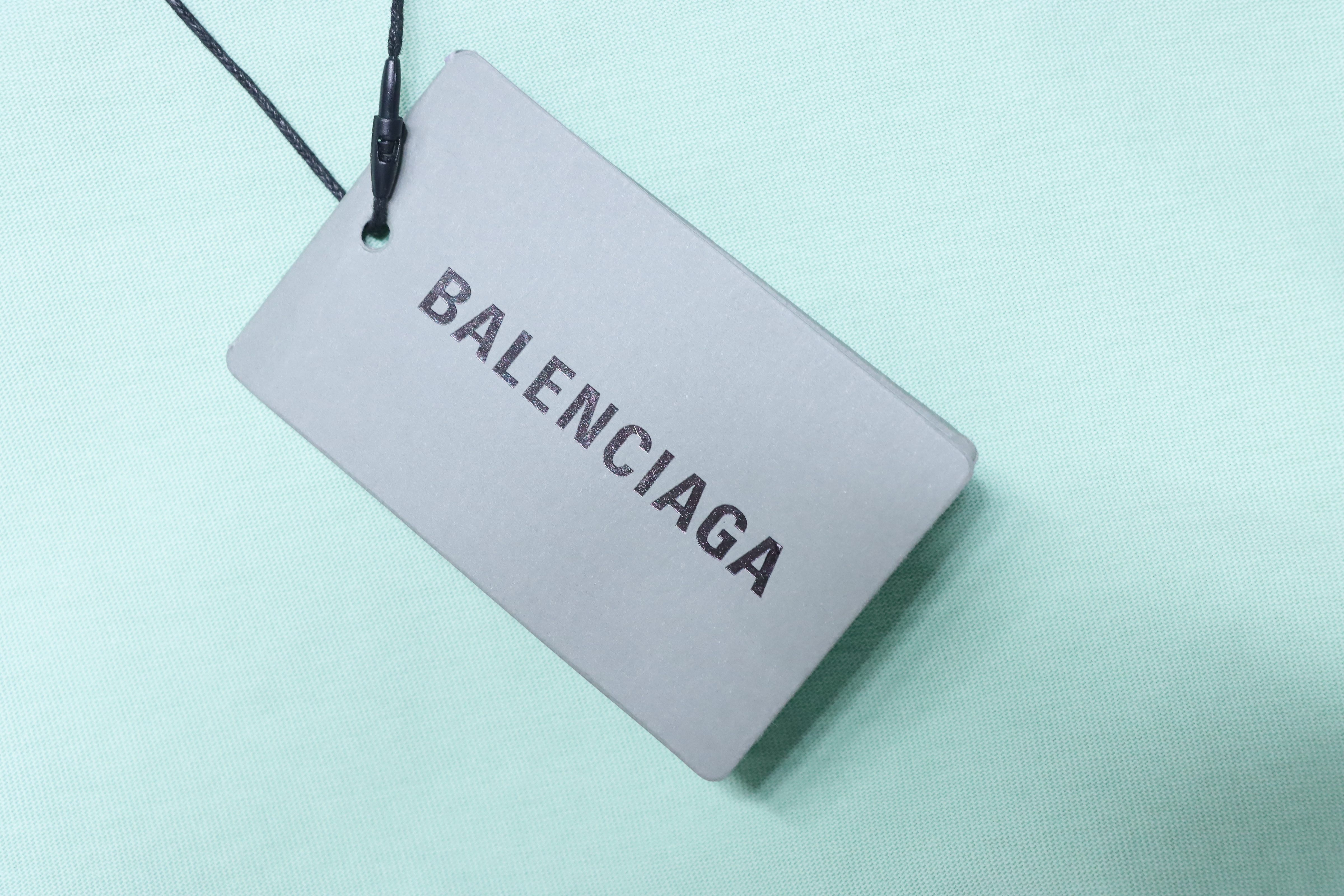 Balenciaga 4 Circular Letter Printed Distressed T-shirt h160