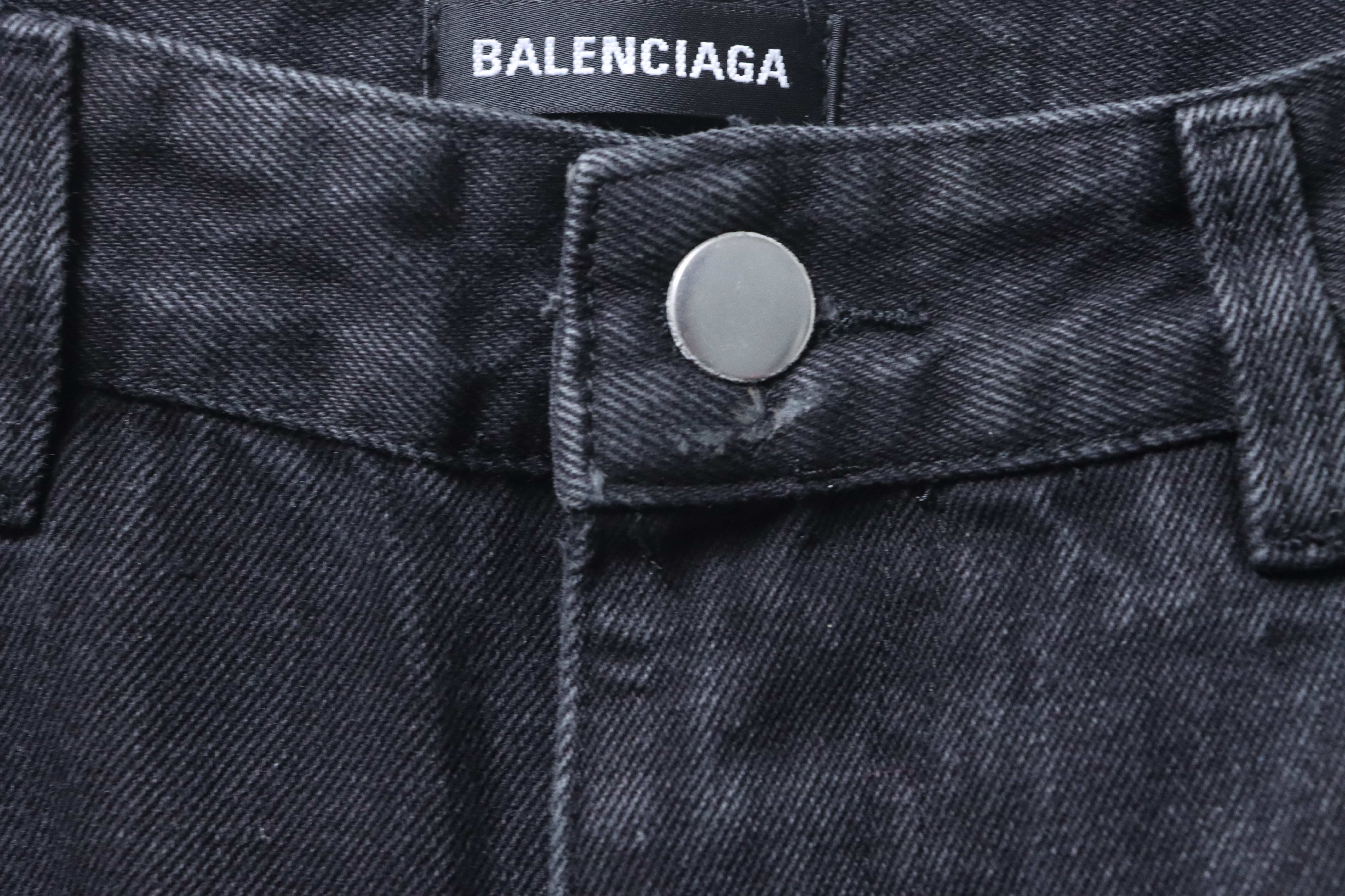 Balenciaga Black 25FW Destroyed Jeans h250