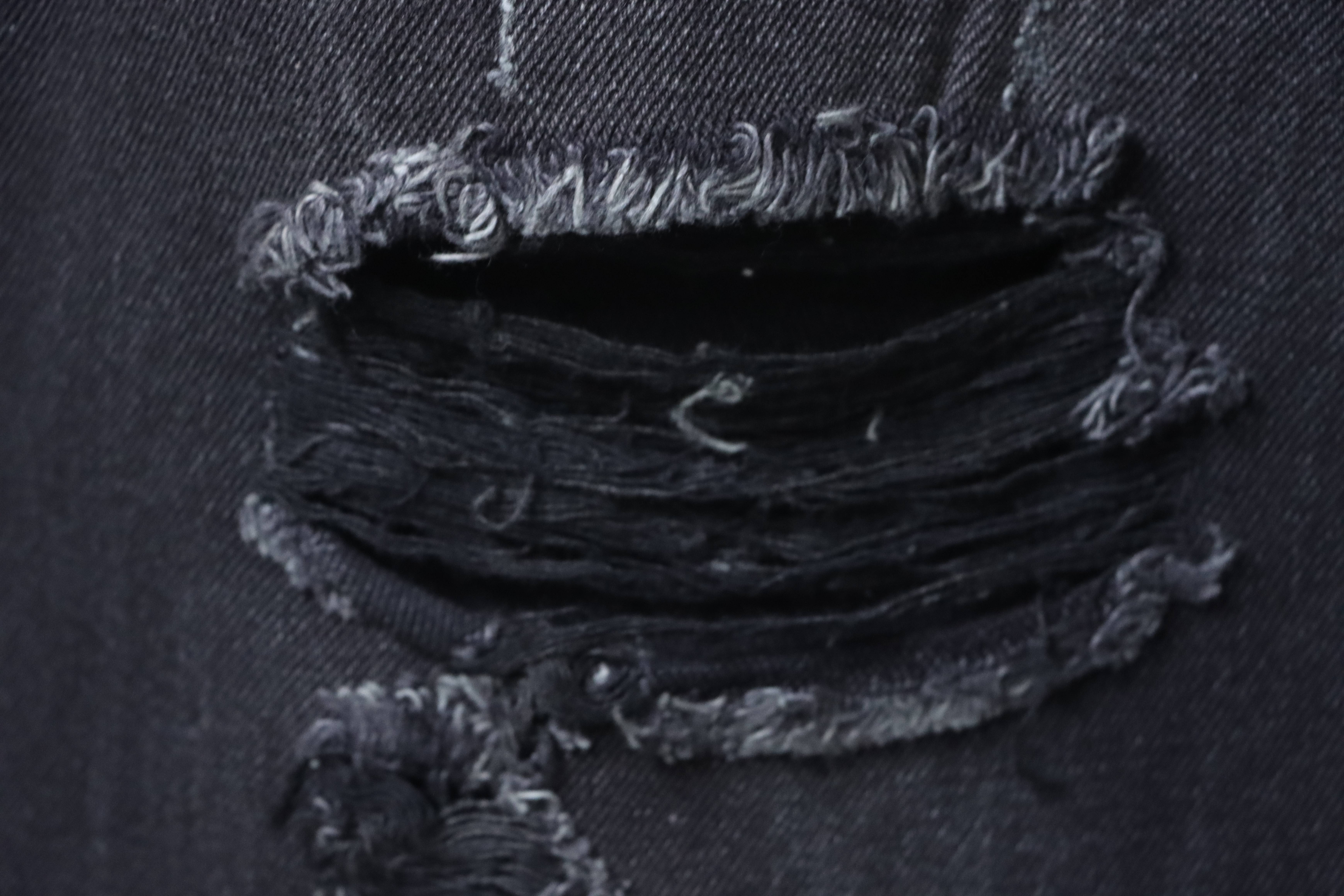 Balenciaga Black 25FW Destroyed Jeans h250