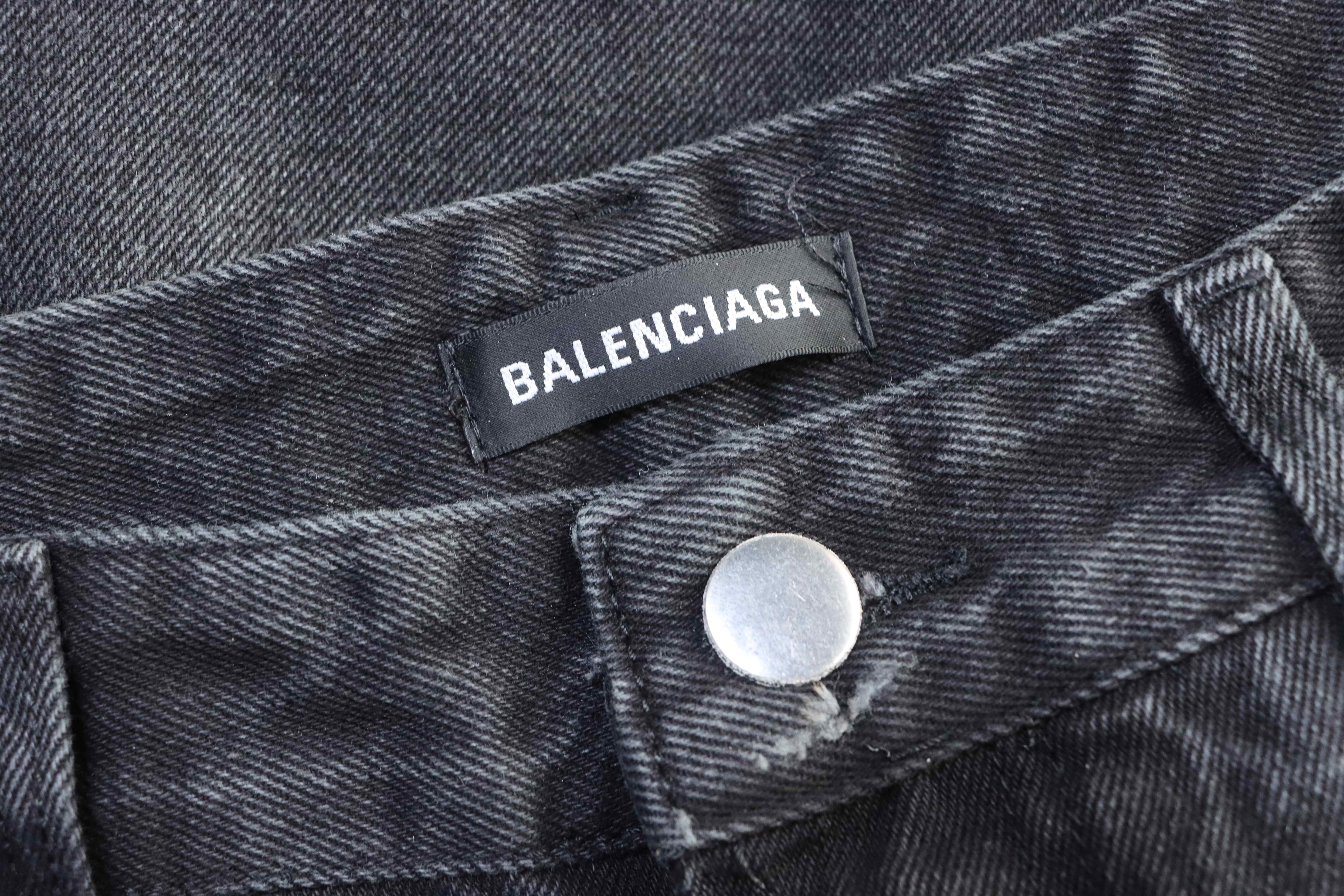 Balenciaga Black 25FW Destroyed Jeans h250