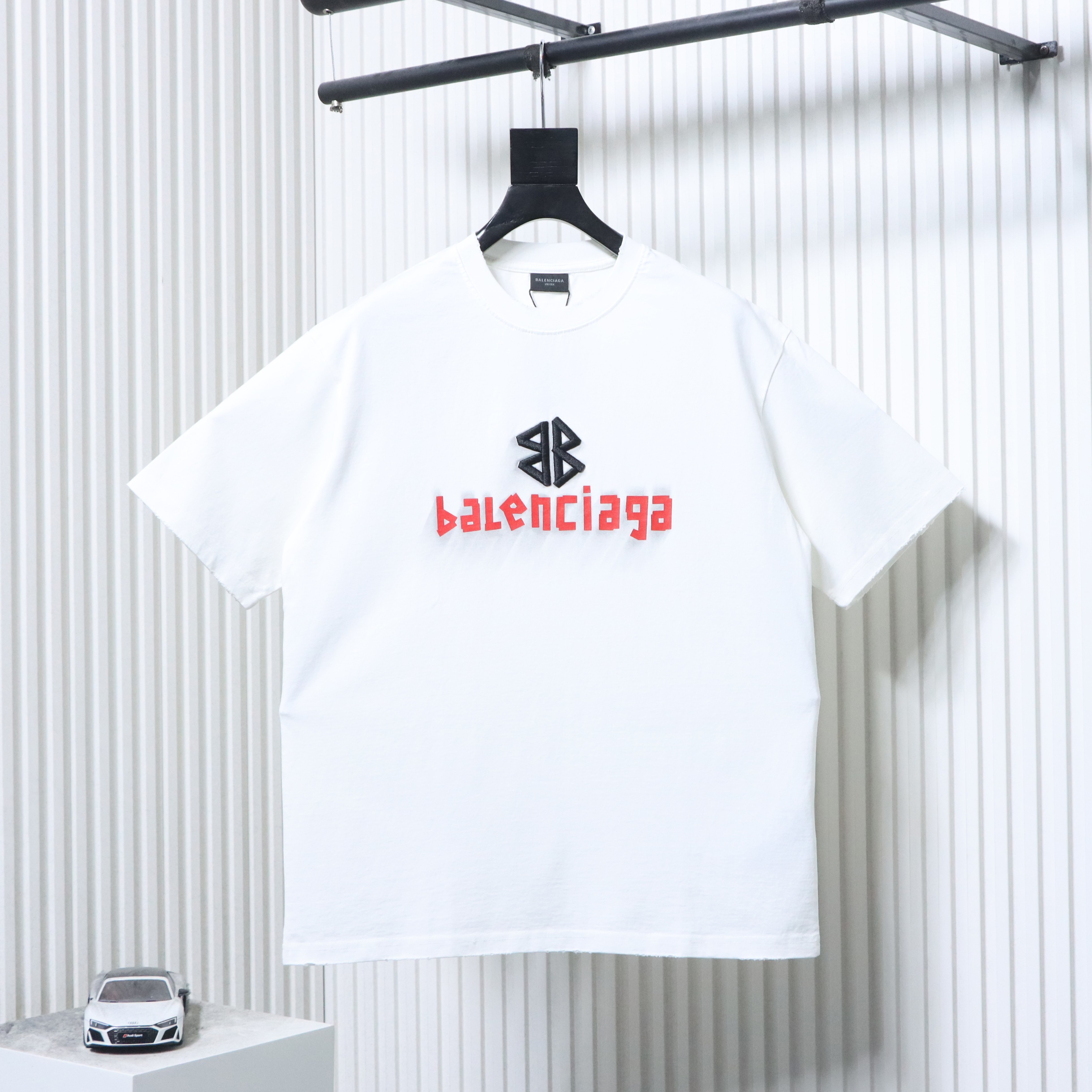 Balenciaga White 25SS Double-B Embroidered 3D Shadow Inkjet Logo Distressed T-shirt h140