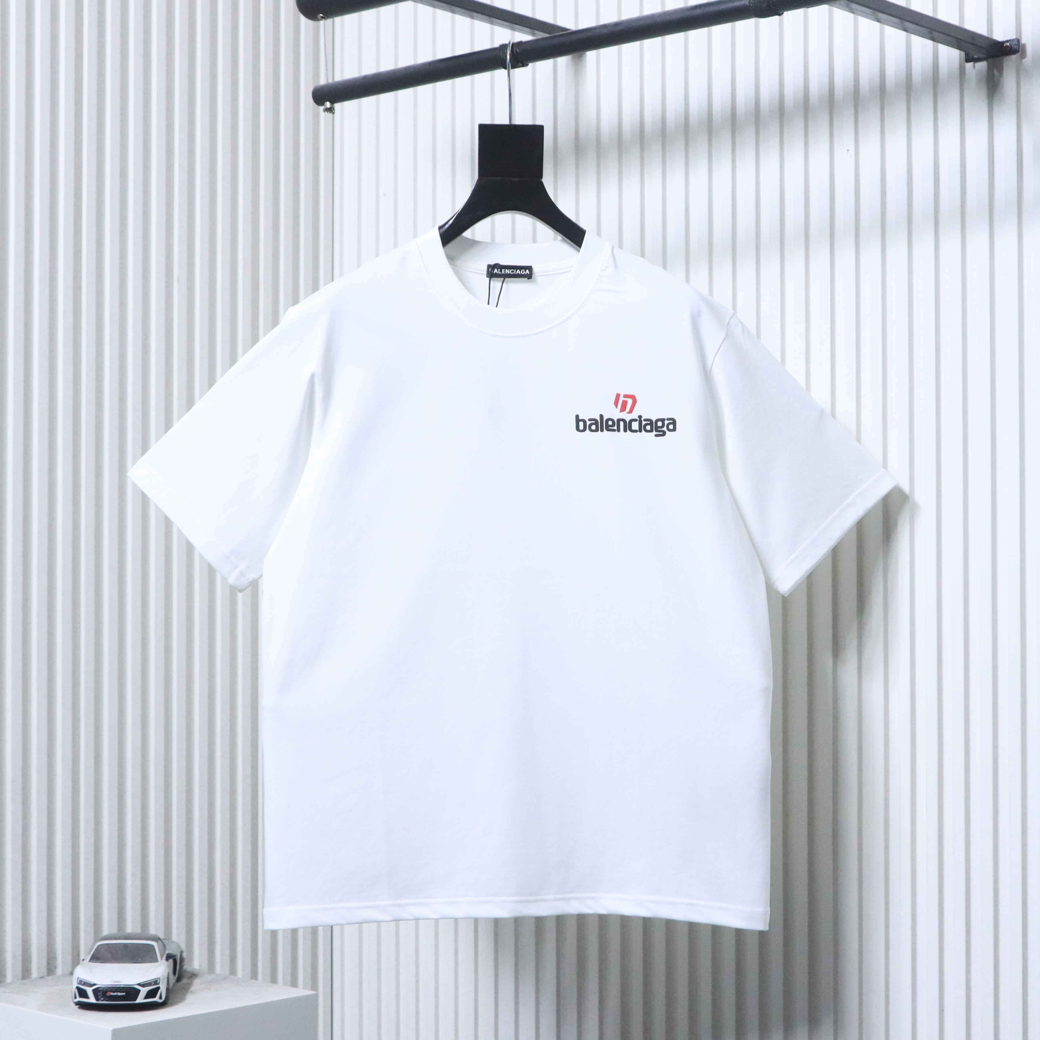 Balenciaga White 26SS Back Logo Printed Crewneck T-shirt h160