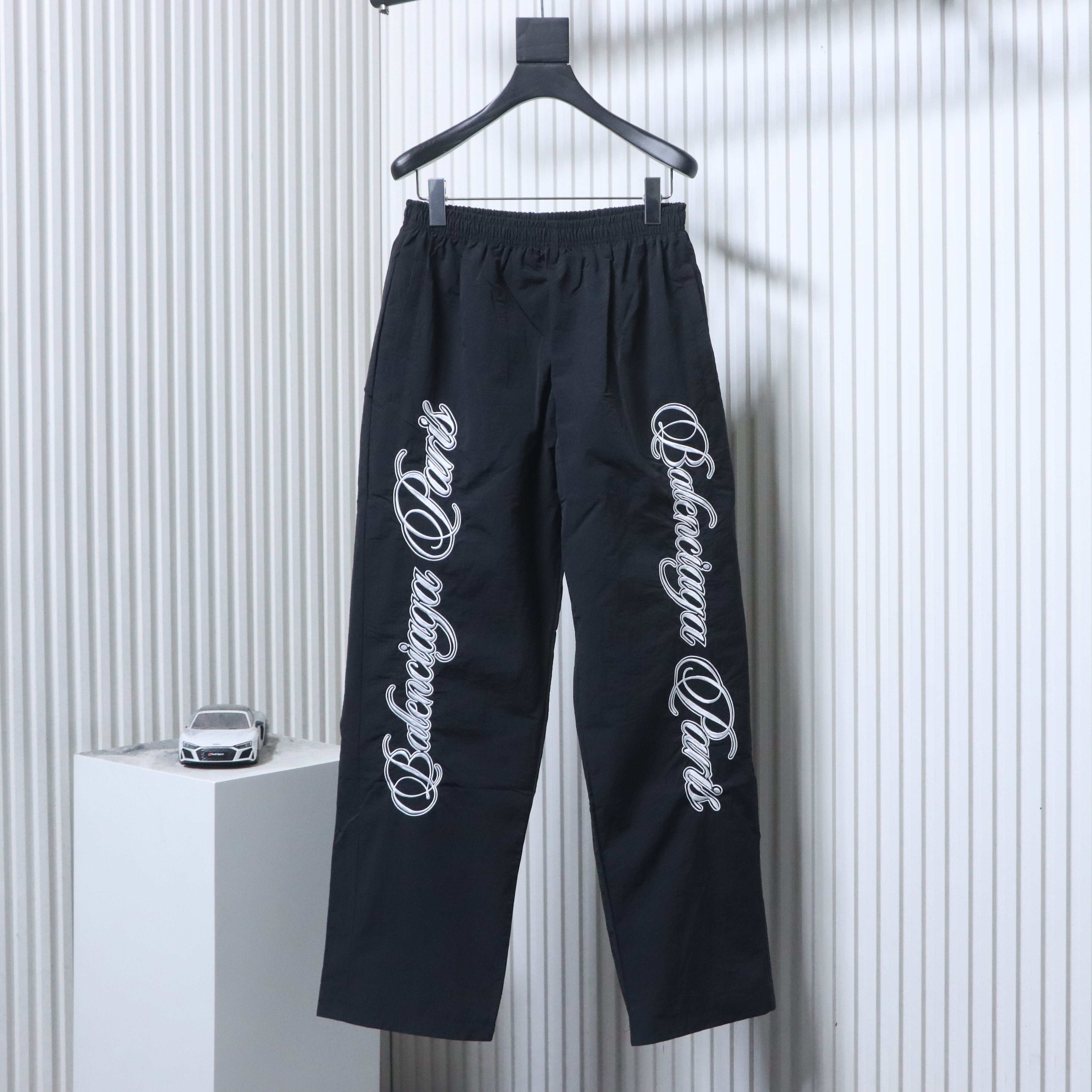Balenciaga Black 26SS Cursive Signature Letter Embroidered Tracksuit Pants h230
