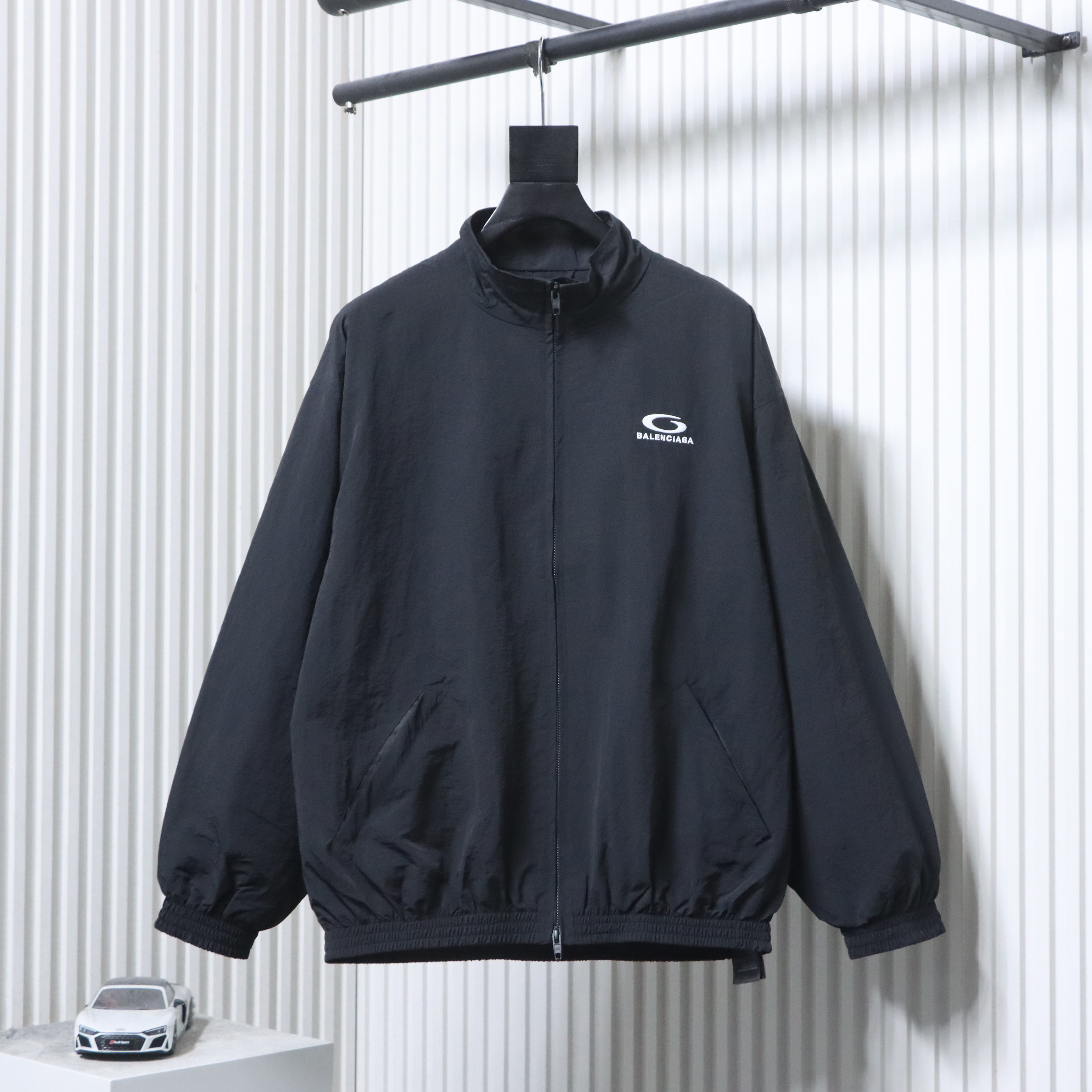 Balenciaga Black 26SS Front and Back Half-Ring Letter Embroidered Tracksuit Jacket h270