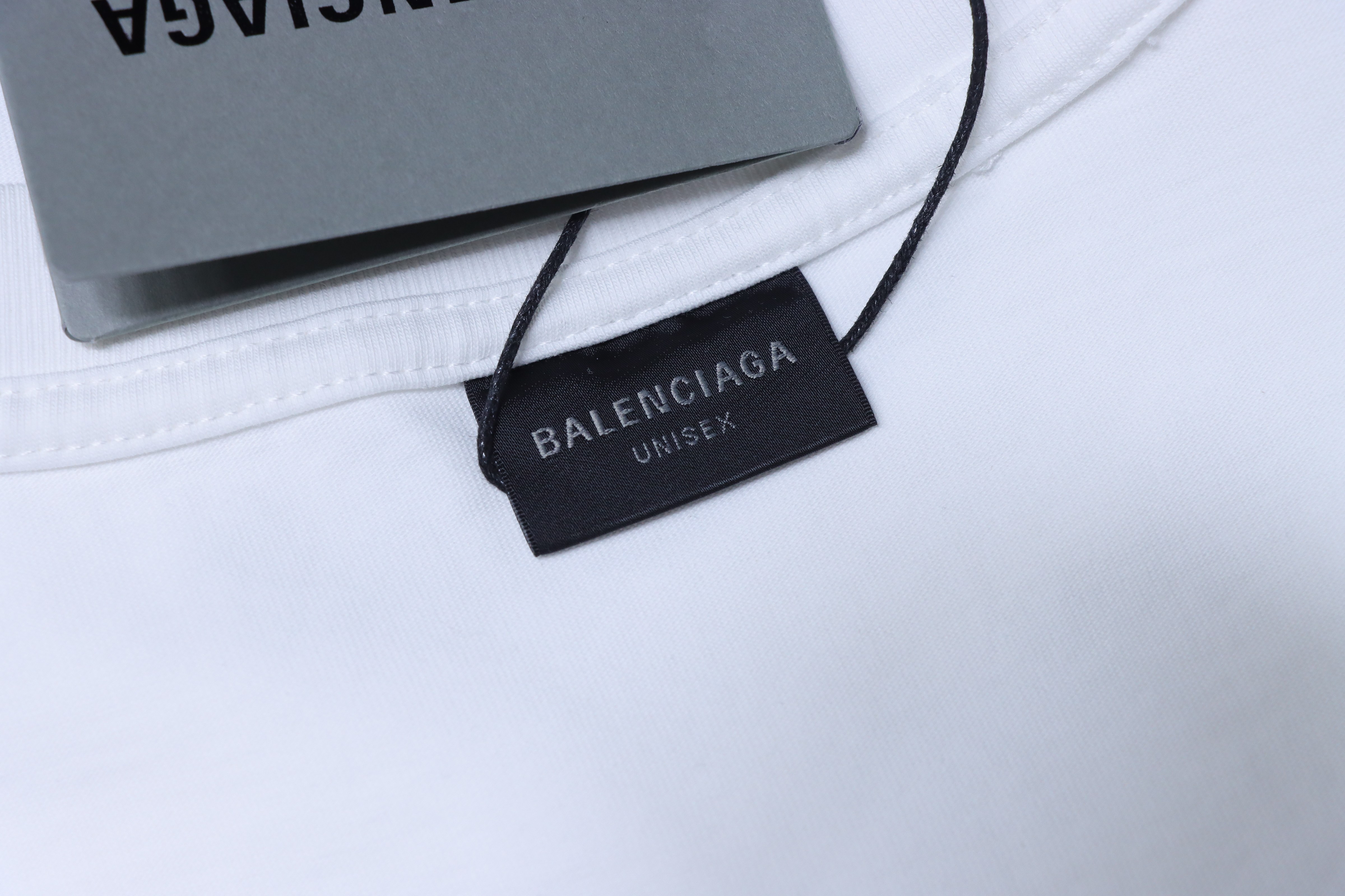 Balenciaga White Circular Letter Printed Distressed T-shirt h160