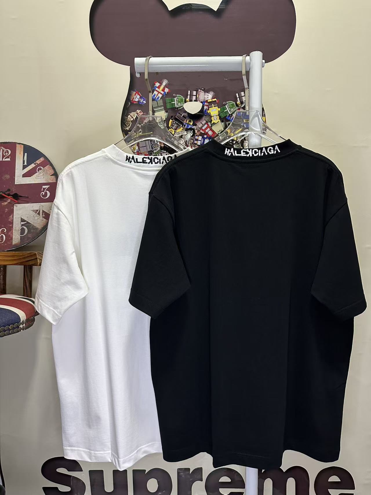 Balenciaga Black T-shirt L26863 h130