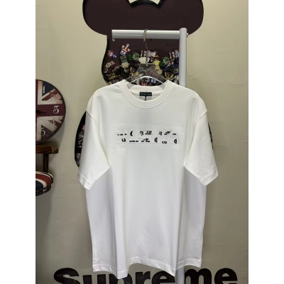 Balenciaga White T-shirt L26870 h140 01