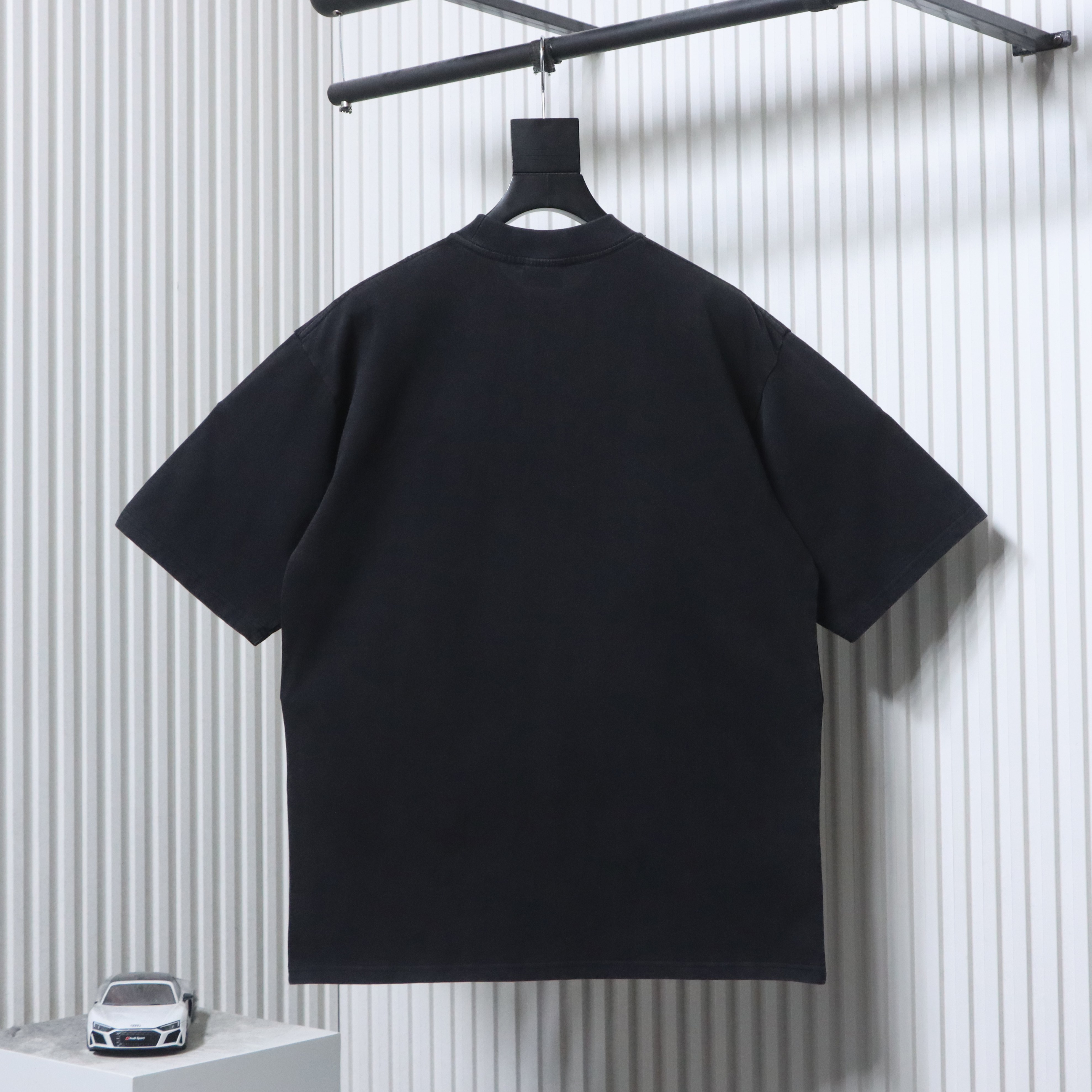 Balenciaga Ring Buckle Embroidered Vintage Small Logo T-shirt h160