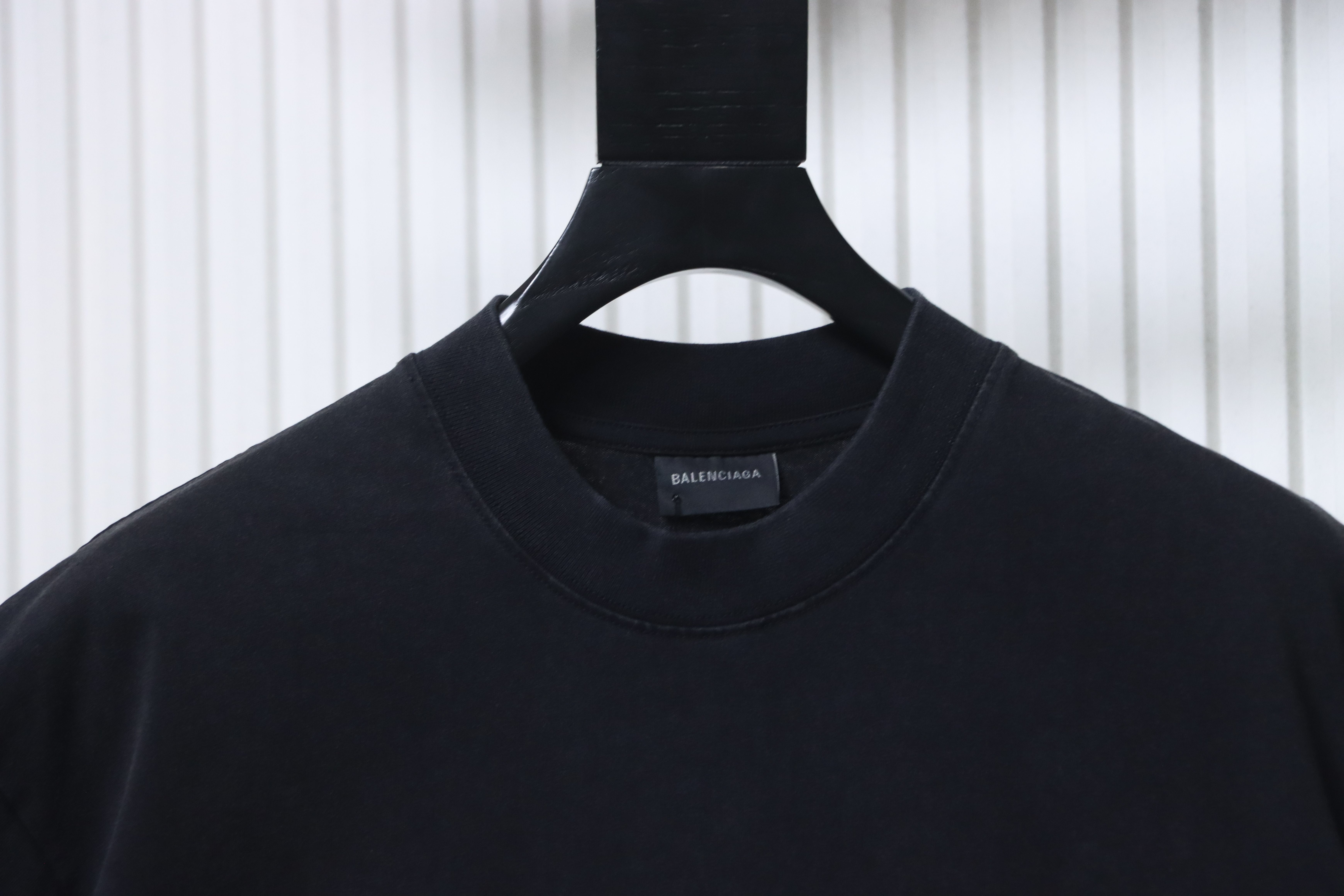 Balenciaga Ring Buckle Embroidered Vintage Small Logo T-shirt h160