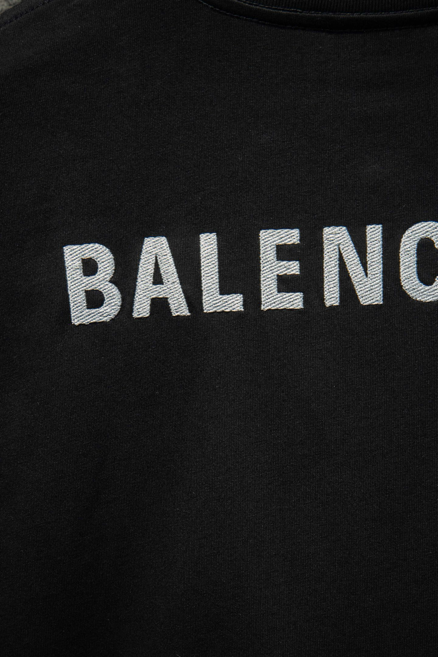 Balenciaga T-shirt 5033 h110