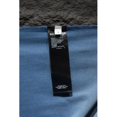 Balenciaga T-shirt 5035 h110 02