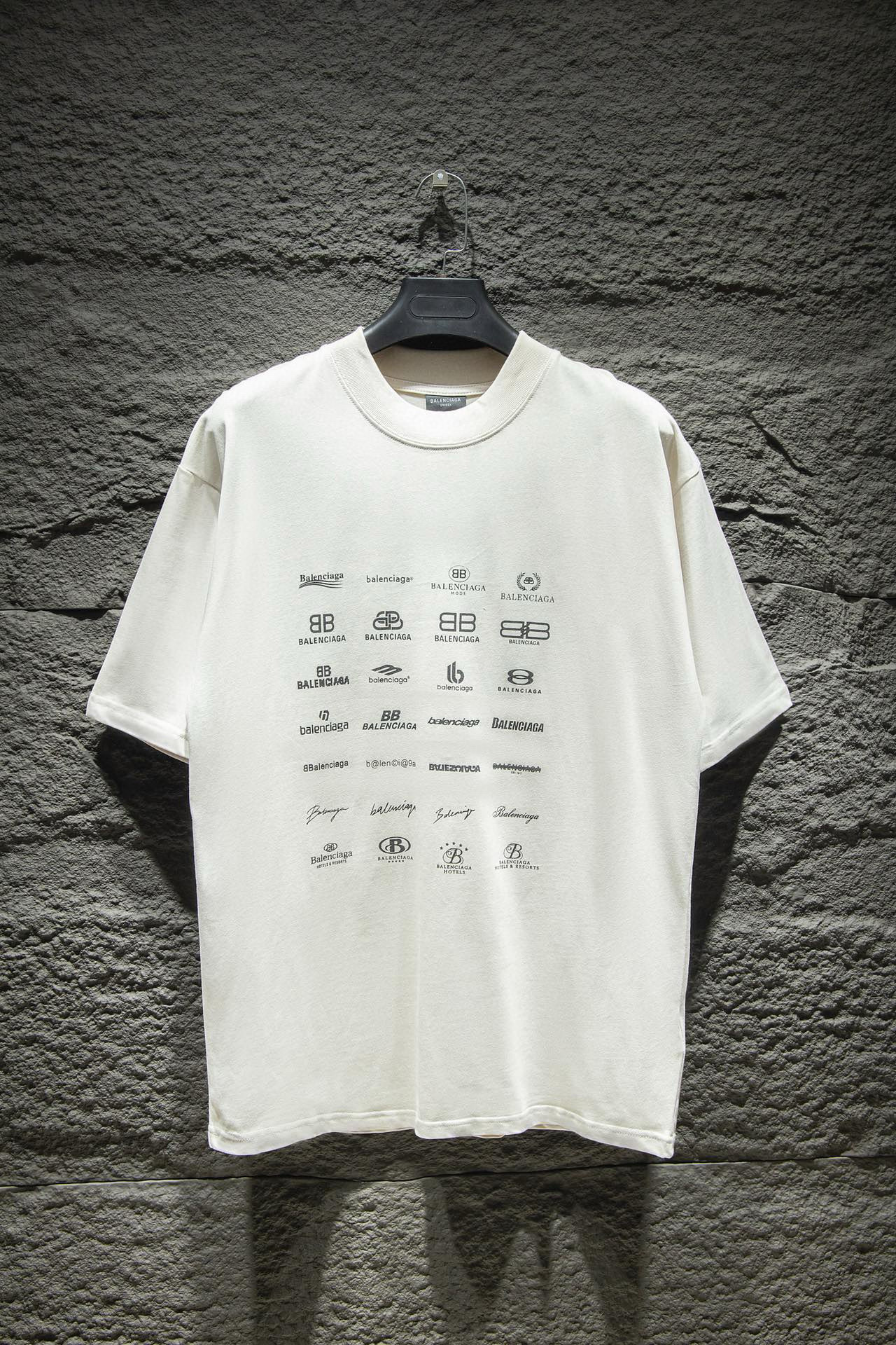 Balenciaga T-shirt 5036 h110
