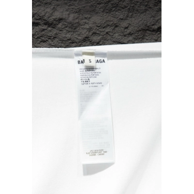 Balenciaga T-shirt 5036 h110 02