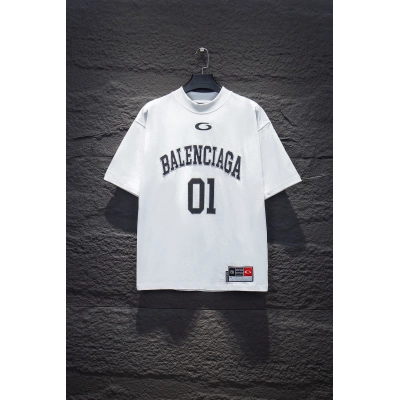 Balenciaga T-shirt 5156 h130 01
