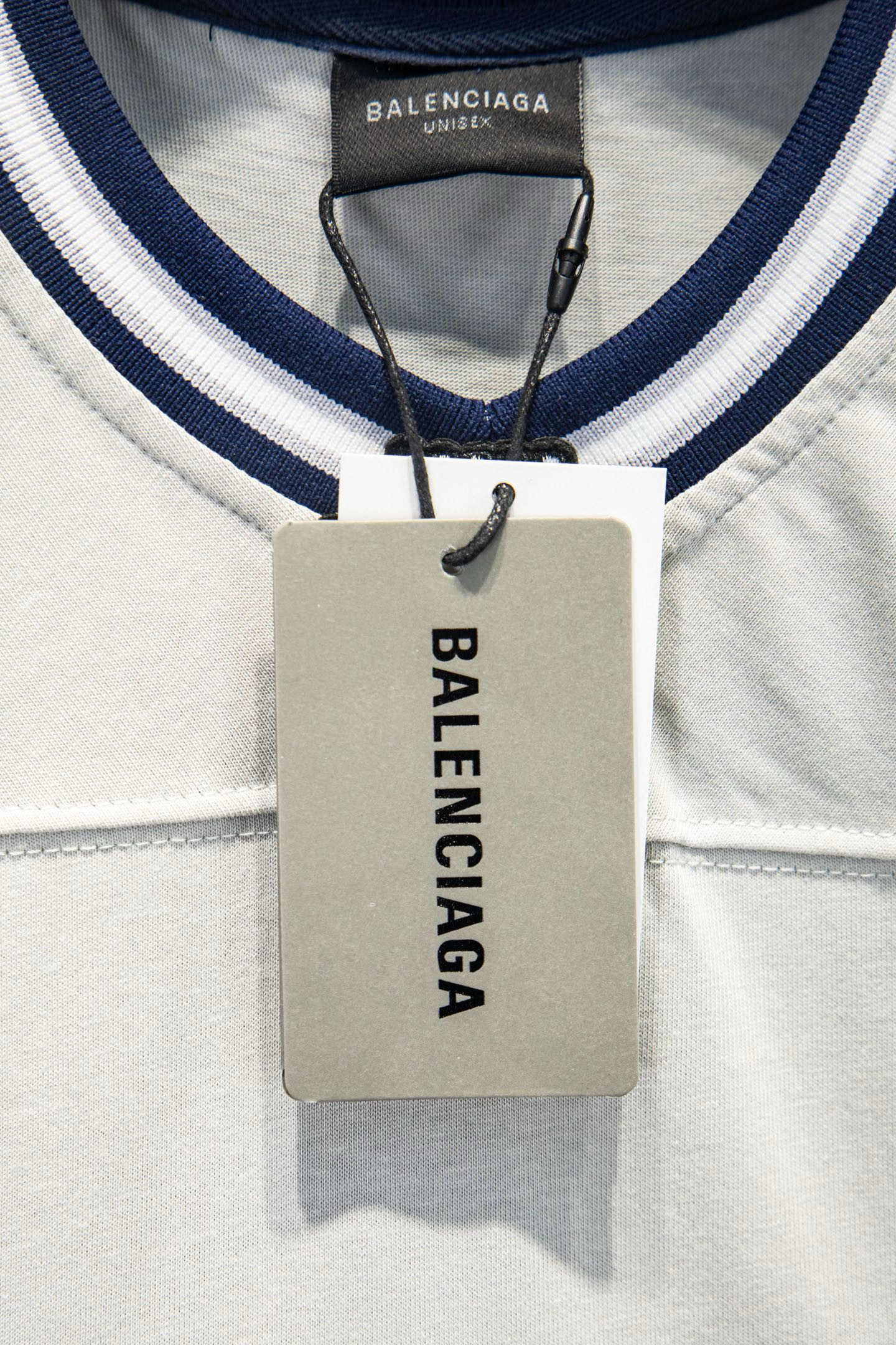 Balenciaga T-shirt 5238 h140