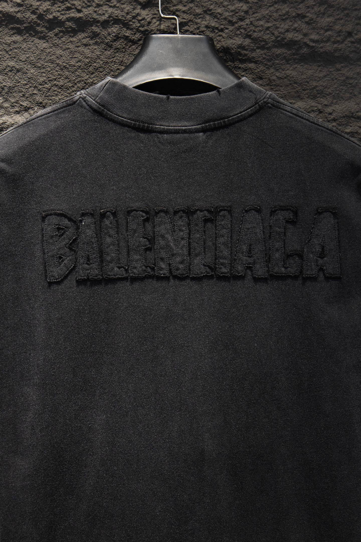 Balenciaga T-shirt 5255 h130