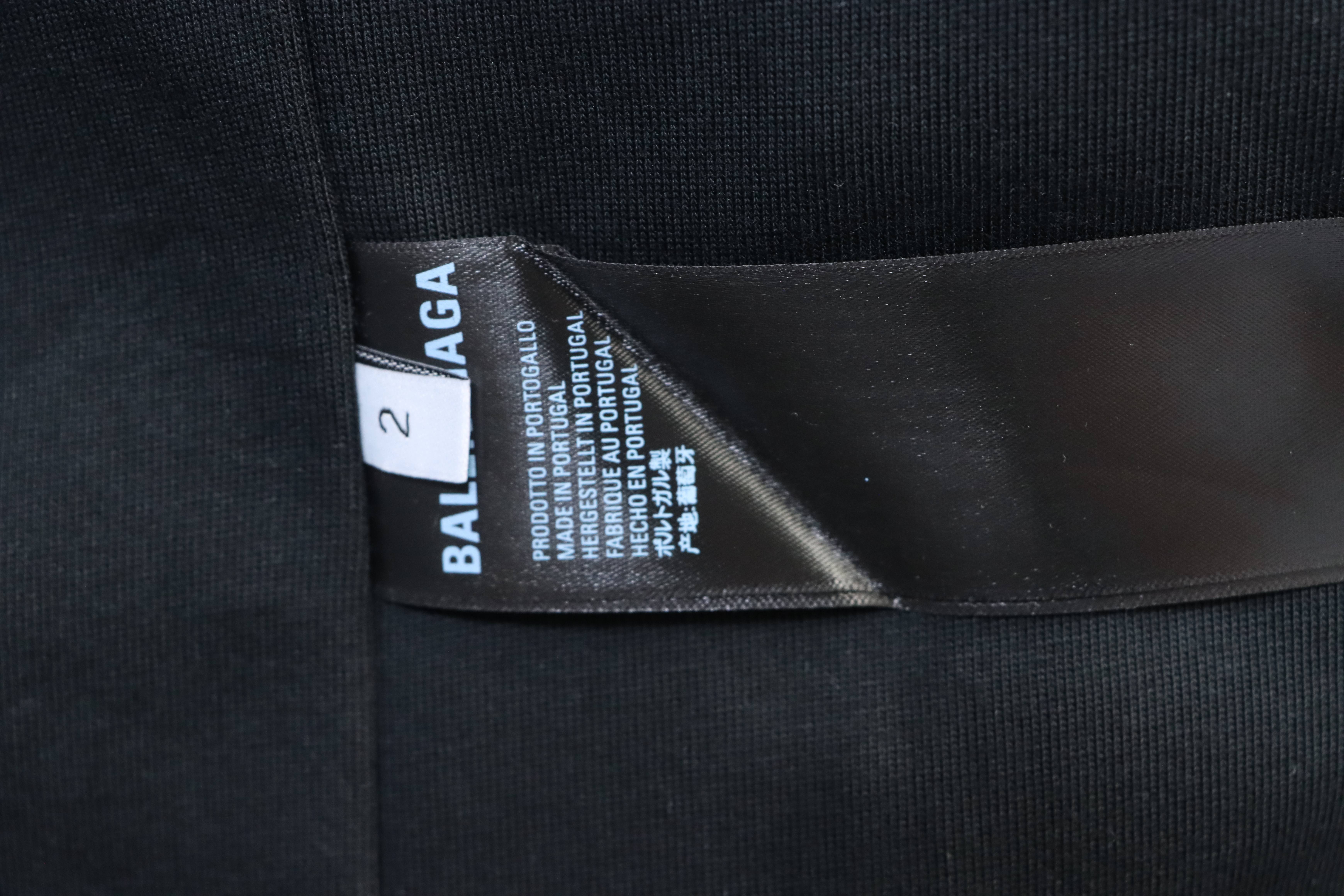 Balenciaga Black 24SS Inverted Letter Overlap Embroidered T-shirt h150