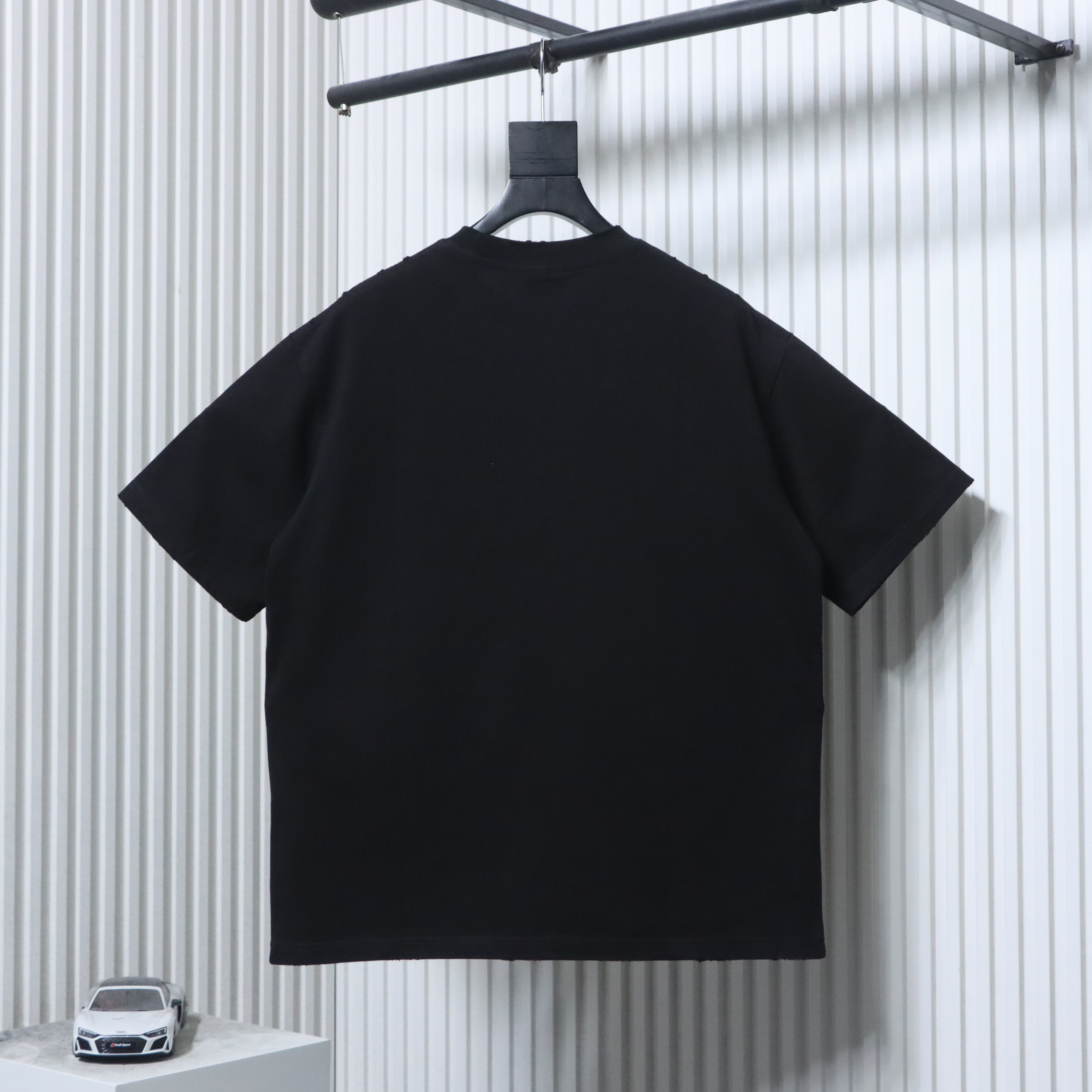 Balenciaga Black 25SS Lock Buckle Letter Embroidered Ink Distressed T-shirt h140