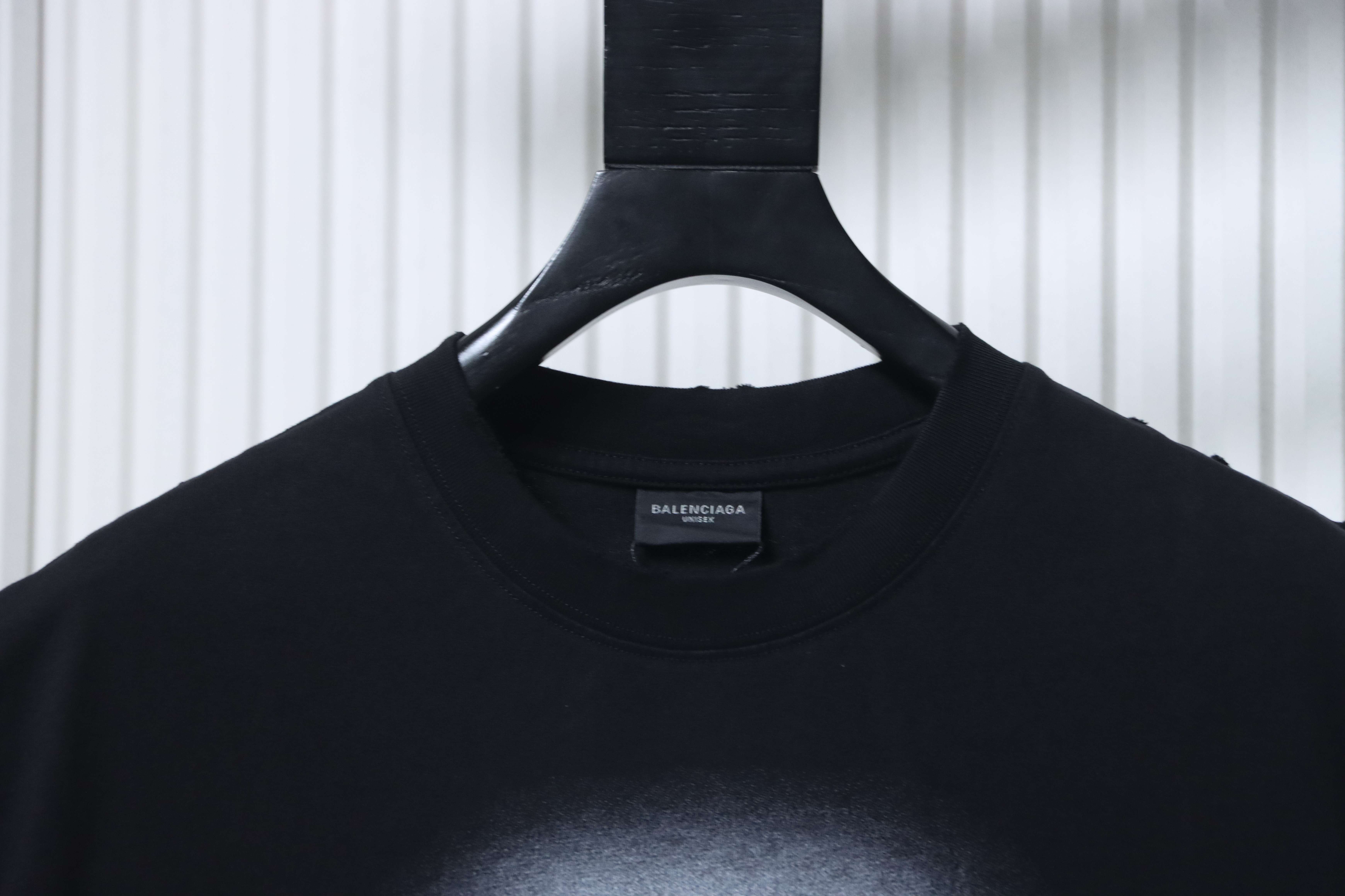 Balenciaga Black 25SS Lock Buckle Letter Embroidered Ink Distressed T-shirt h140