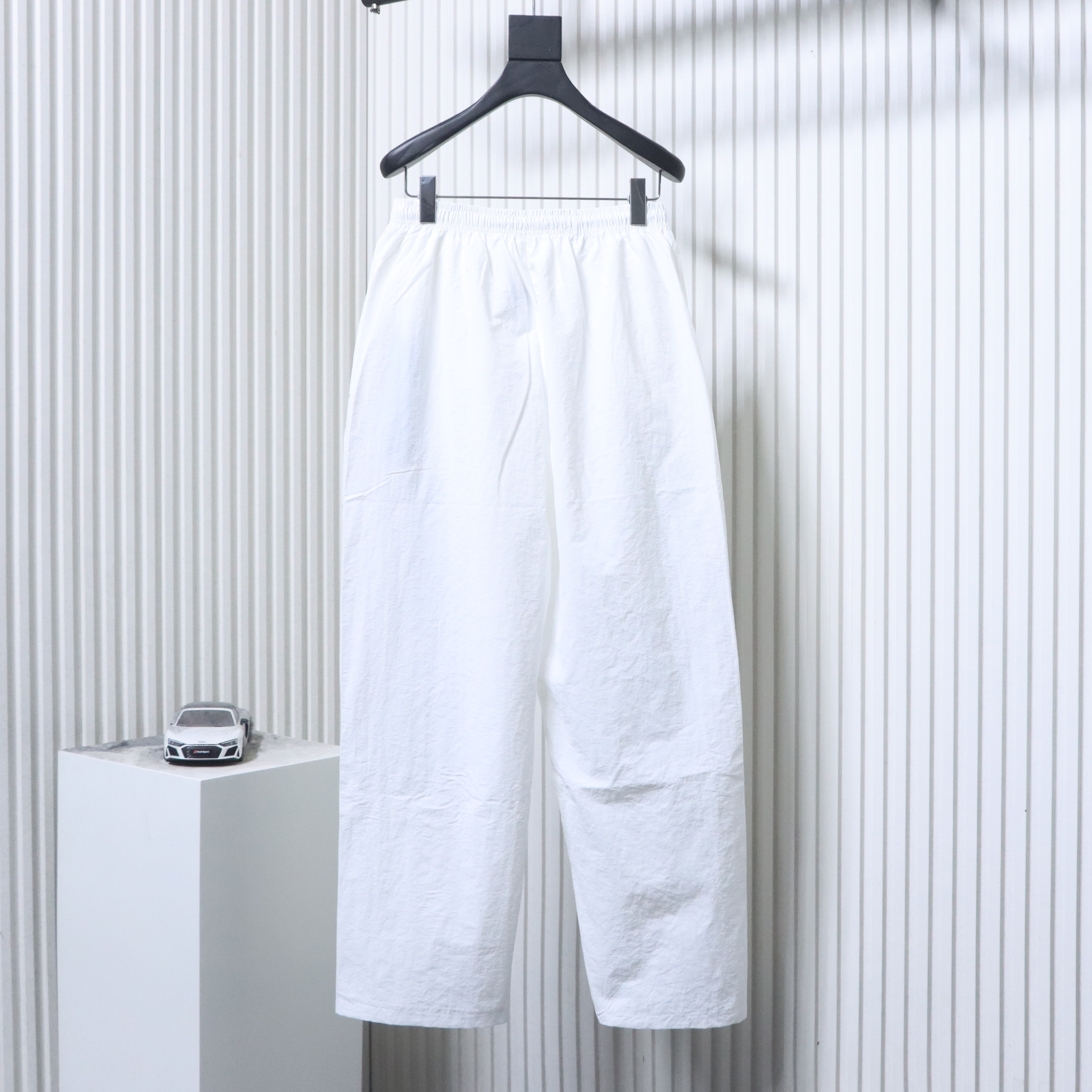 Balenciaga White 26SS Cursive Signature Letter Embroidered Tracksuit Pants h230