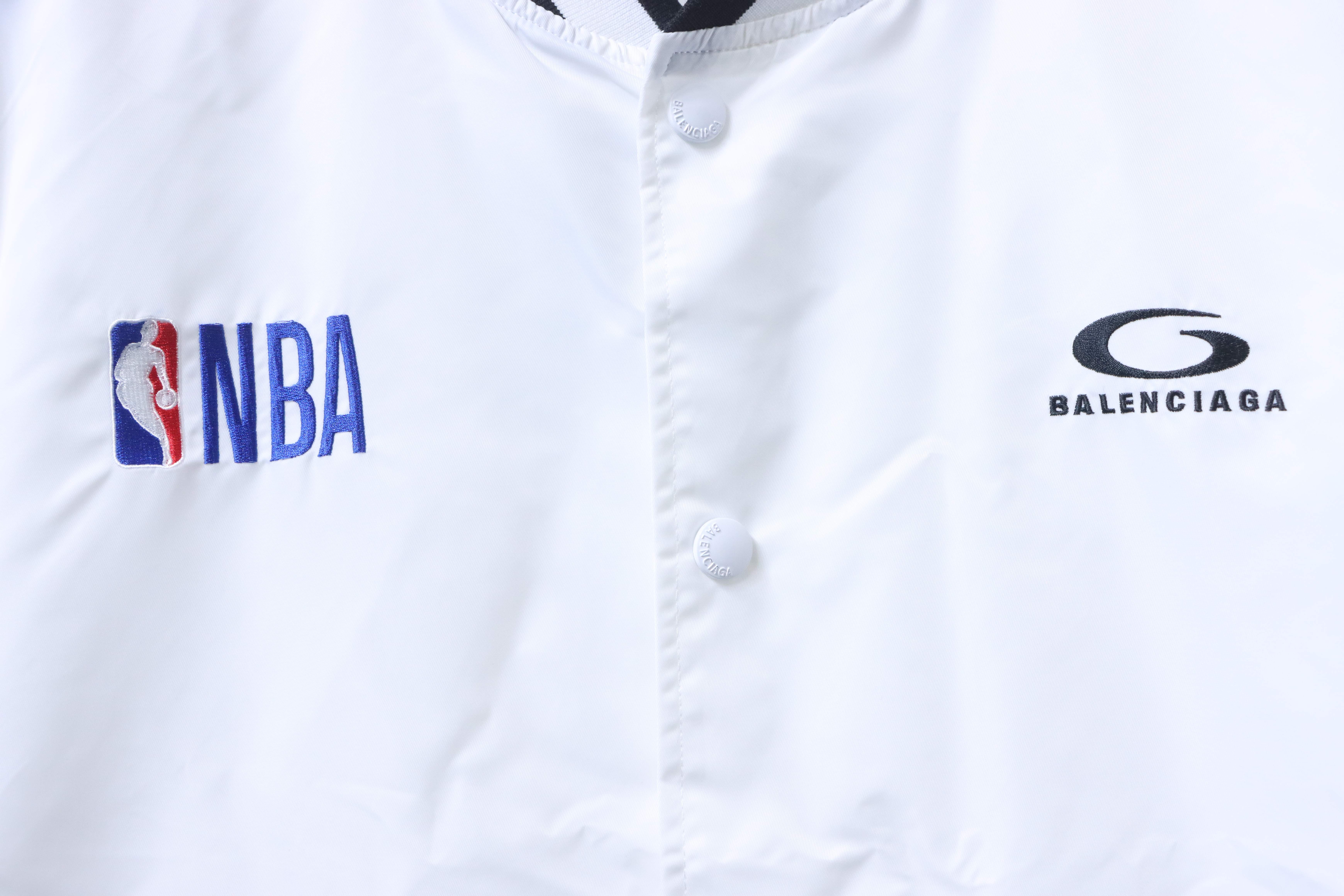 Balenciaga White 26SS NBA Collaboration Embroidered Baseball Flight Jacket h270