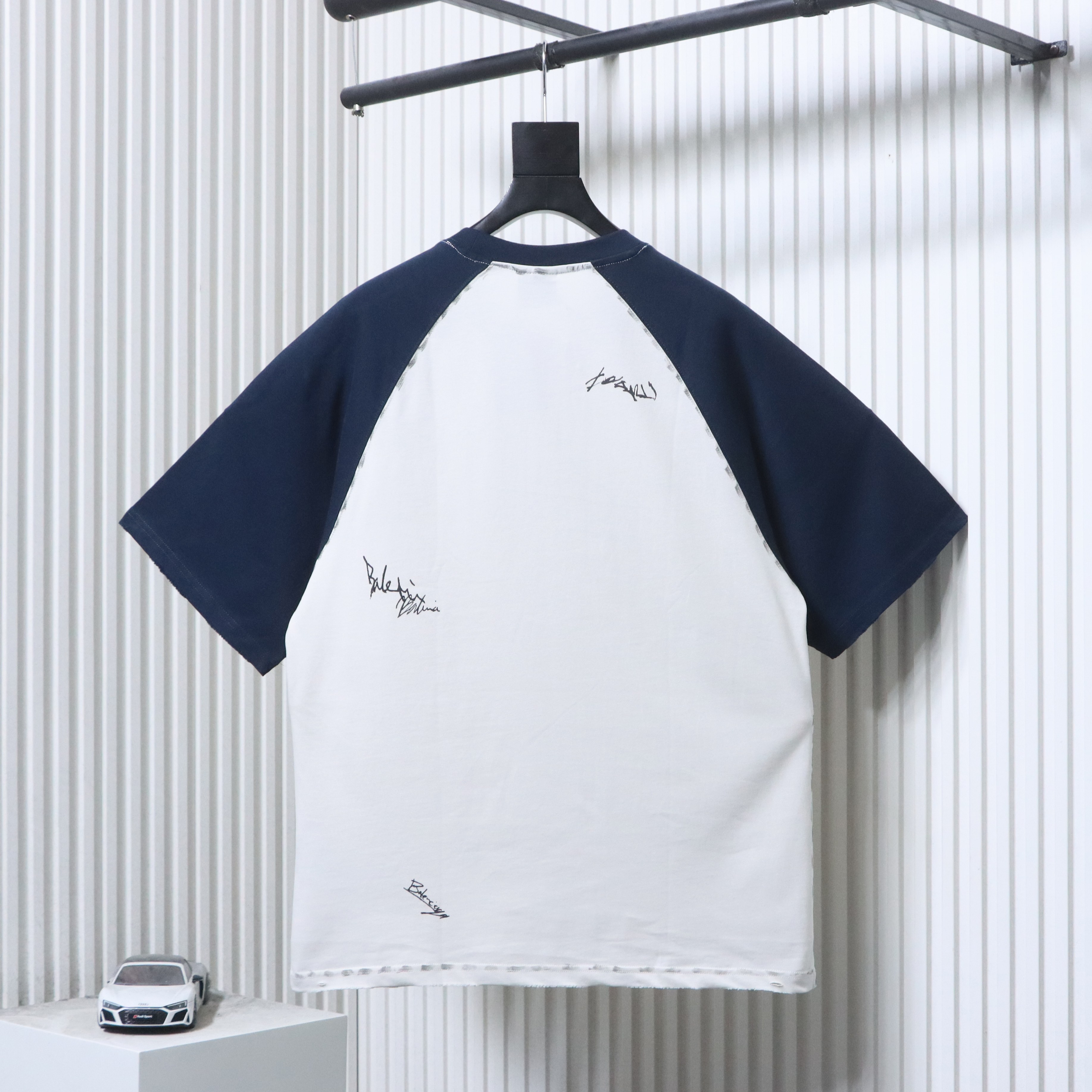 Balenciaga White 26SS Signature Letter Printed Spliced T-shirt h160