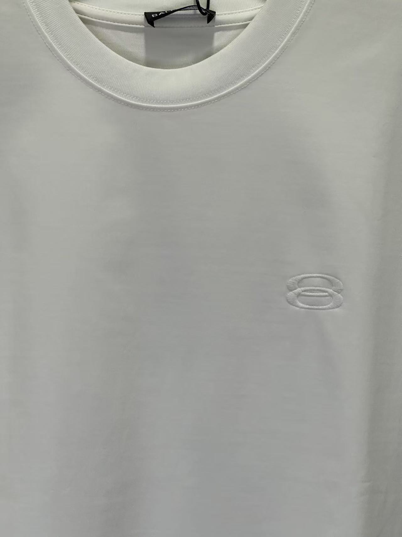 Balenciaga T-shirt White L26708 h130