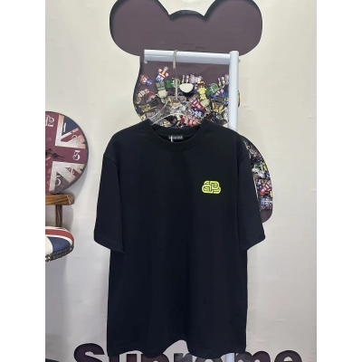 Balenciaga T-shirt Black L26712 h130 01