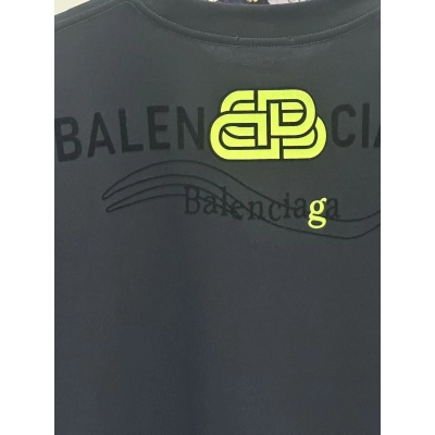 Balenciaga T-shirt Black L26712 h130 02