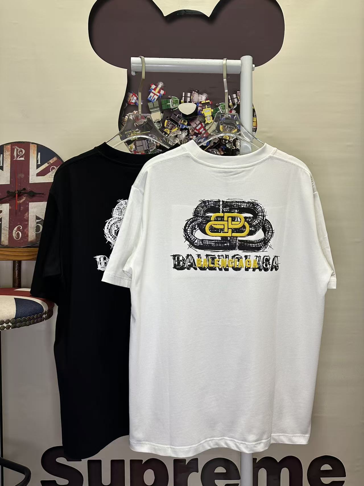 Balenciaga T-shirt White L26713 h130