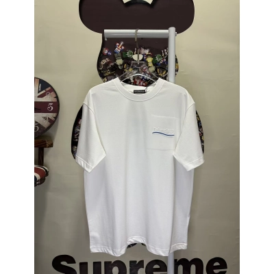 Balenciaga T-shirt  L26740 h140 01