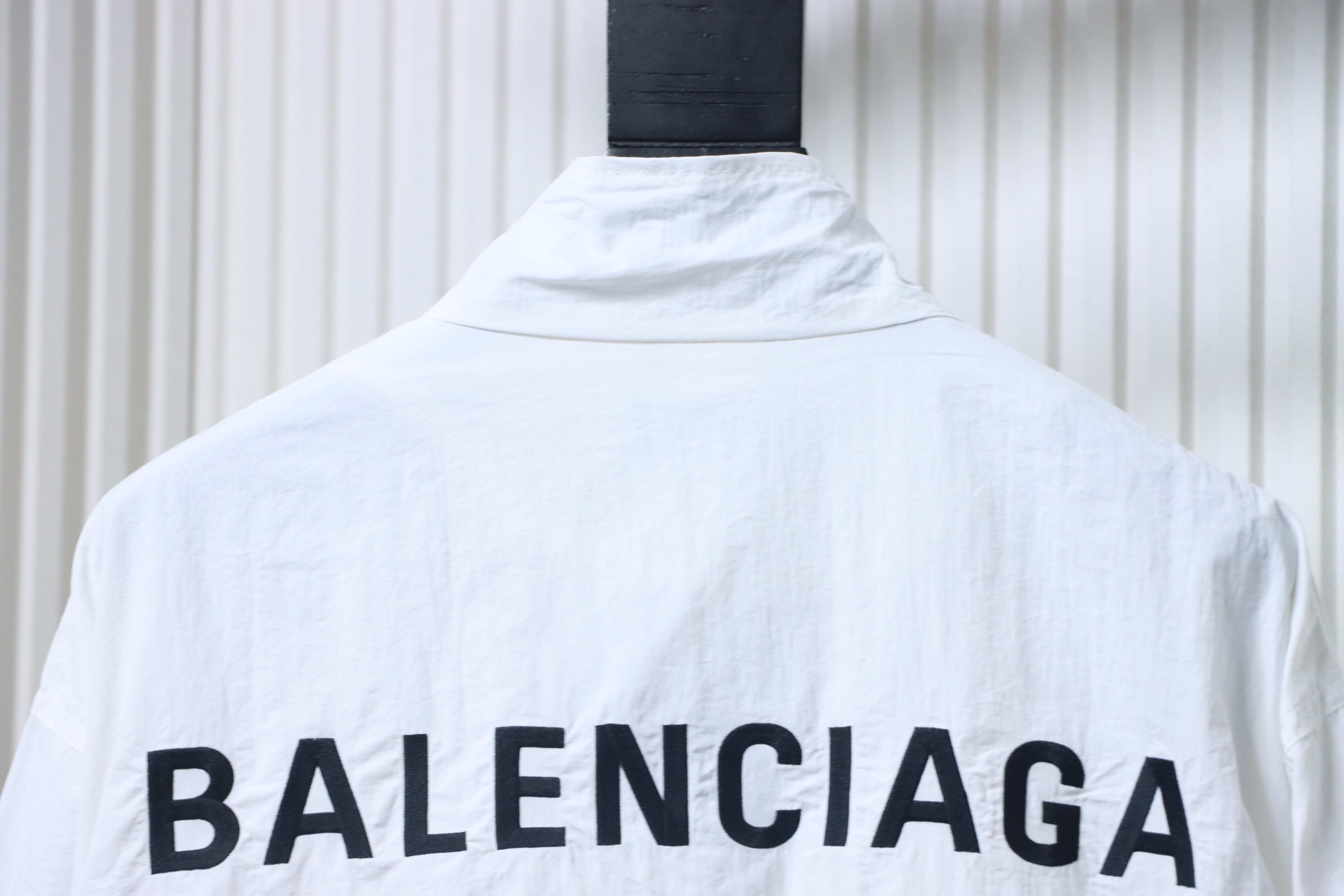 Balenciaga White Mirrored Letter Embroidered Tracksuit Jacket h270