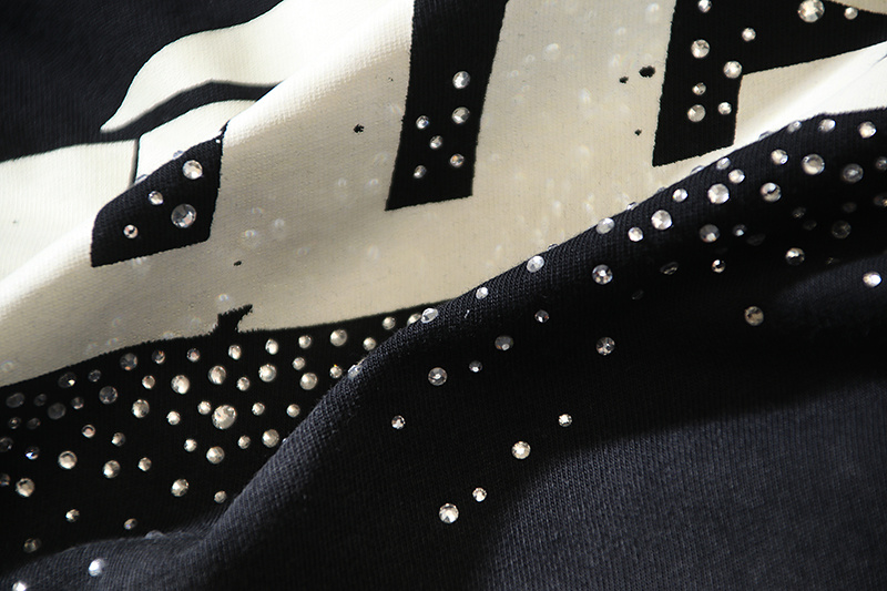 Hellstar Washed Black and Rhinestones T-Shirt 6752 P140