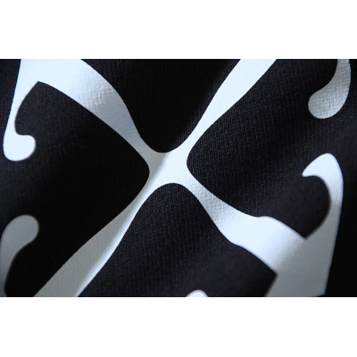 Off-White Arrow Heavyweight Shorts 1010 02