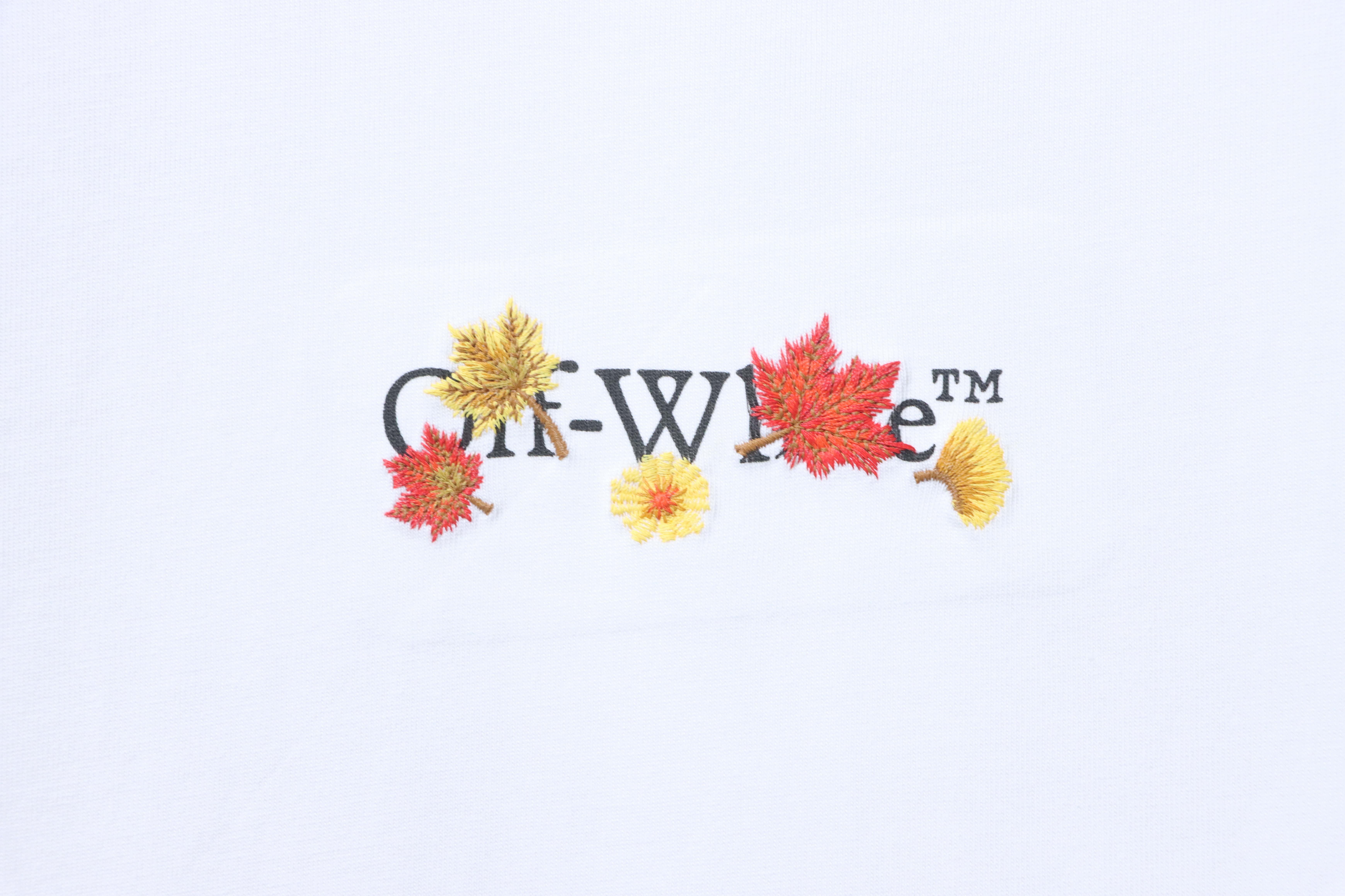 Off-White Autumn Leaves Embroidery T-Shirt H170