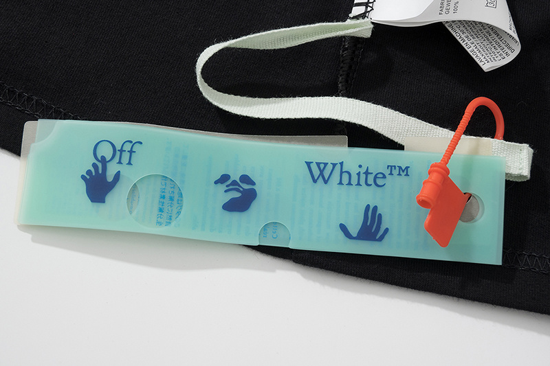 Off-White Black Graphic T-Shirt 6122