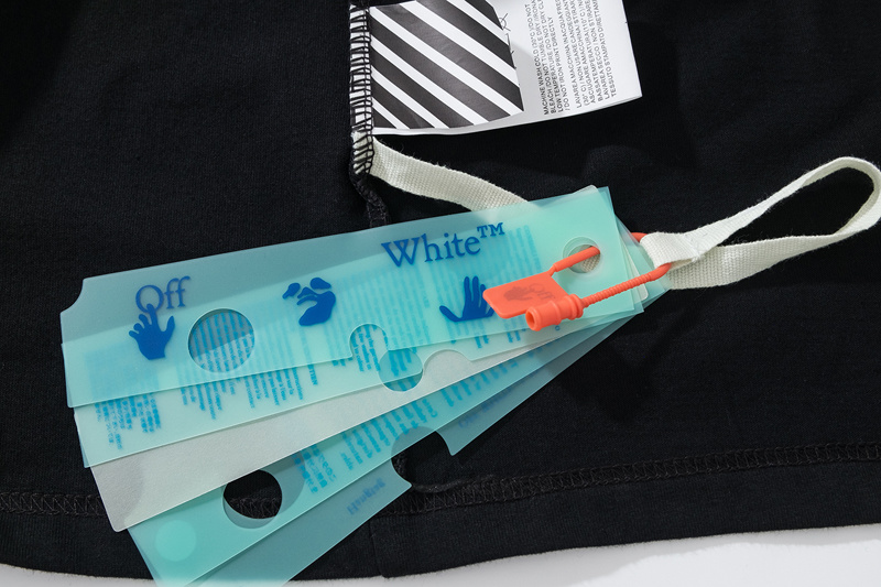 Off-White Black Graphic T-Shirt 691