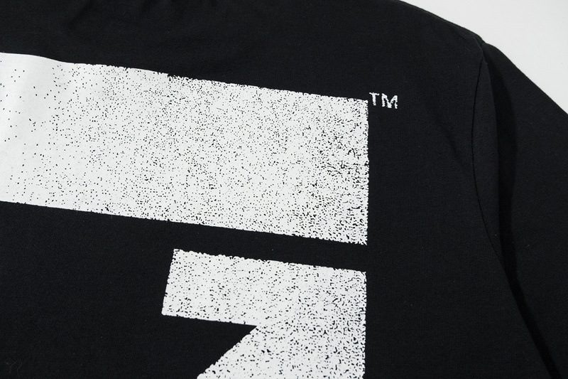 Off-White Black White Graphic T-Shirt 6115