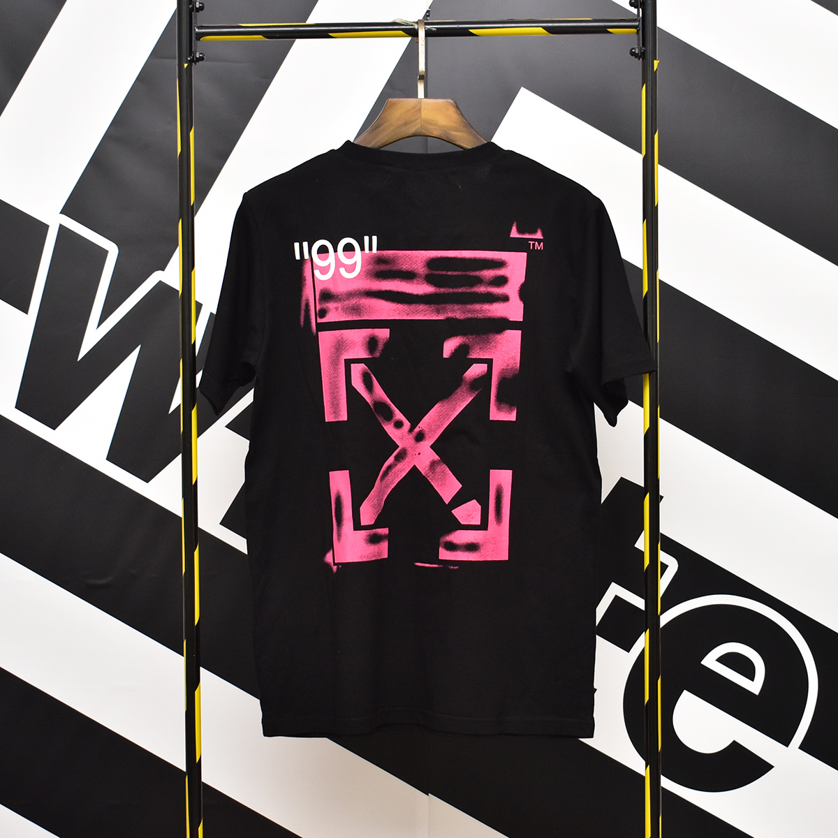 Off-White Black White Graphic T-Shirt 631
