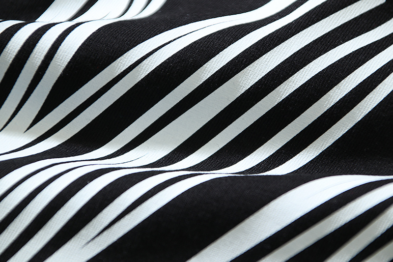 Off-White Diagonal Stripe Heavyweight T-Shirt H100 187