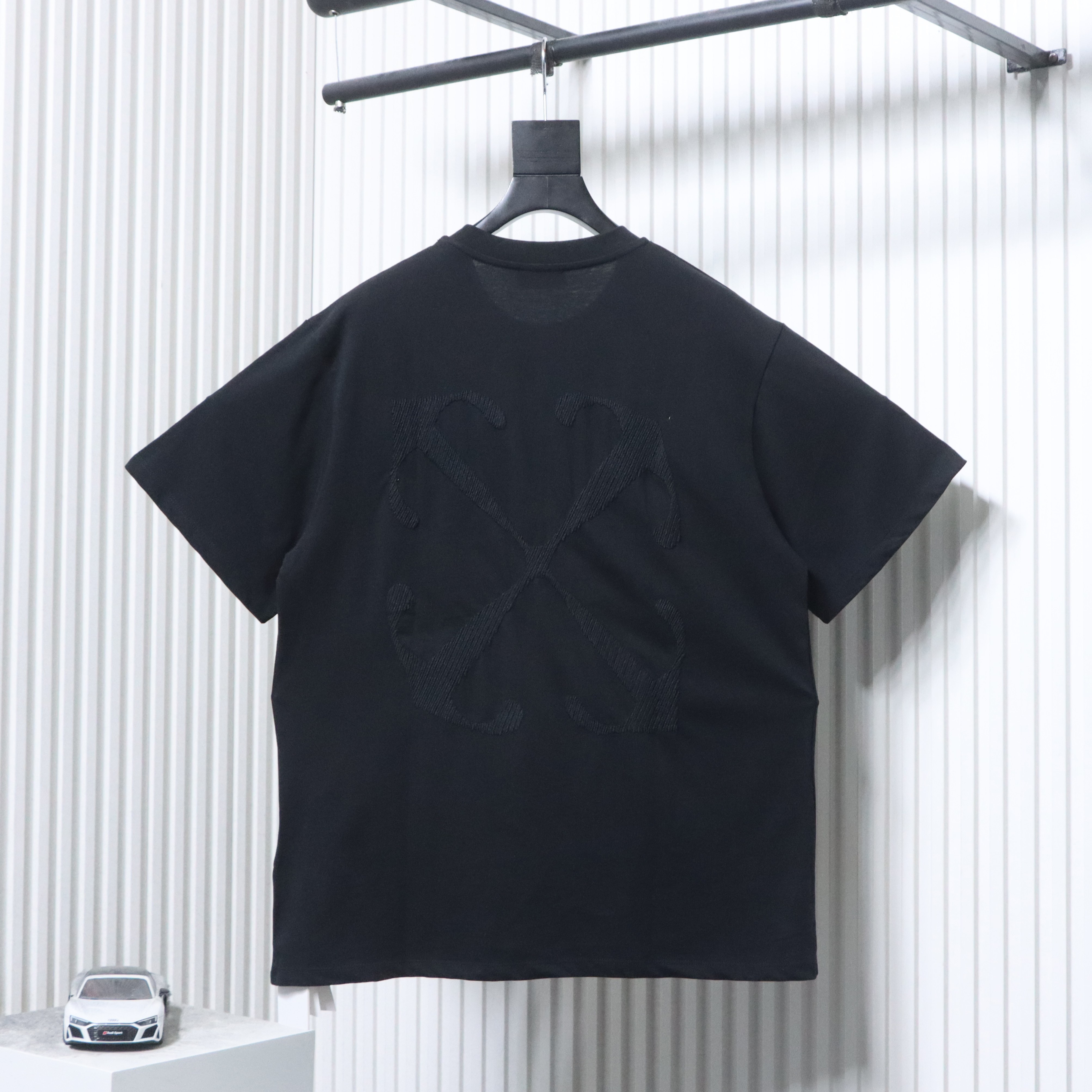 Off-White Embroidered Washed Black Arrow T-Shirt H140