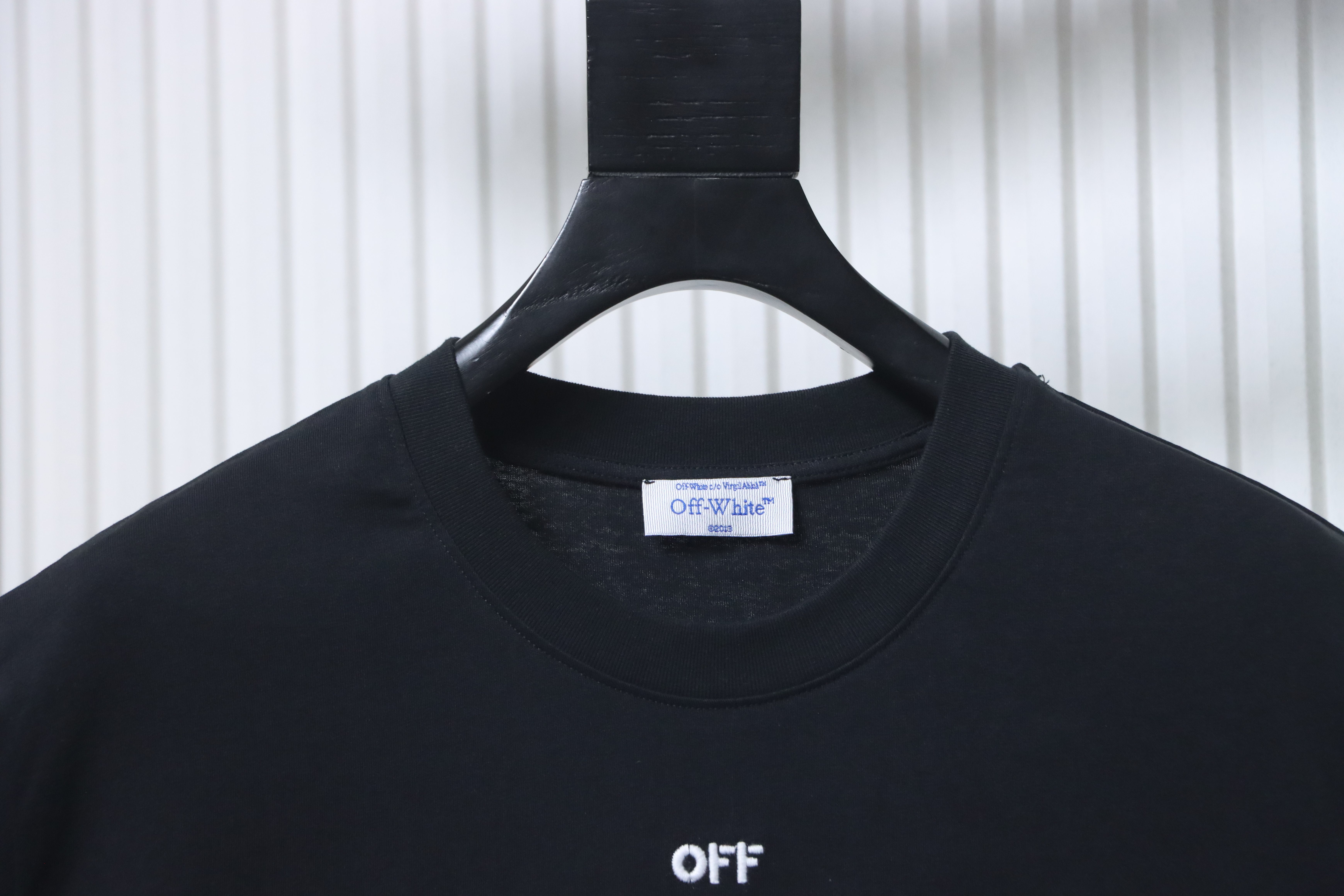 Off-White Embroidered Washed Black Arrow T-Shirt H140