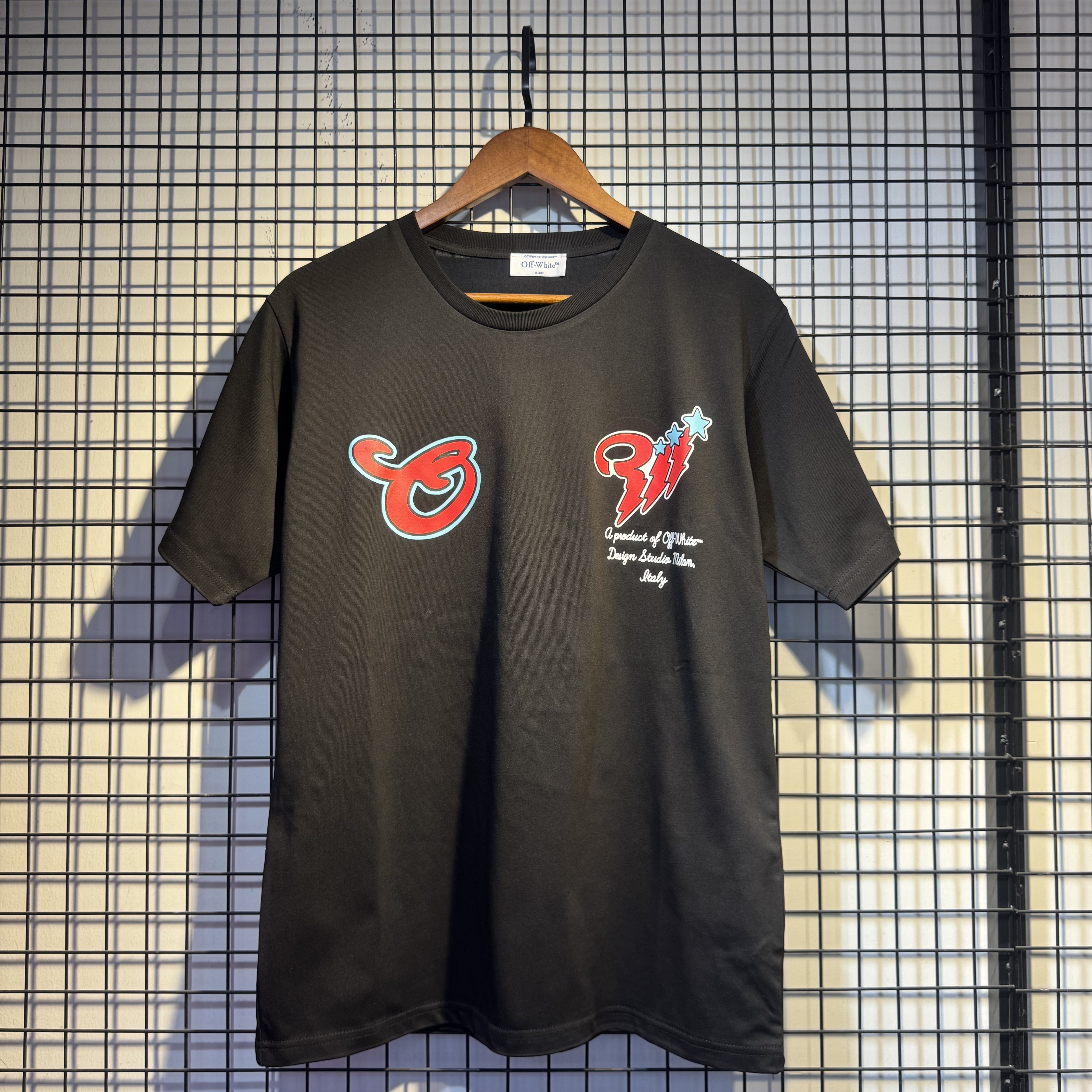 Off-White European Fit Multi Color Graphic T-Shirt 6139