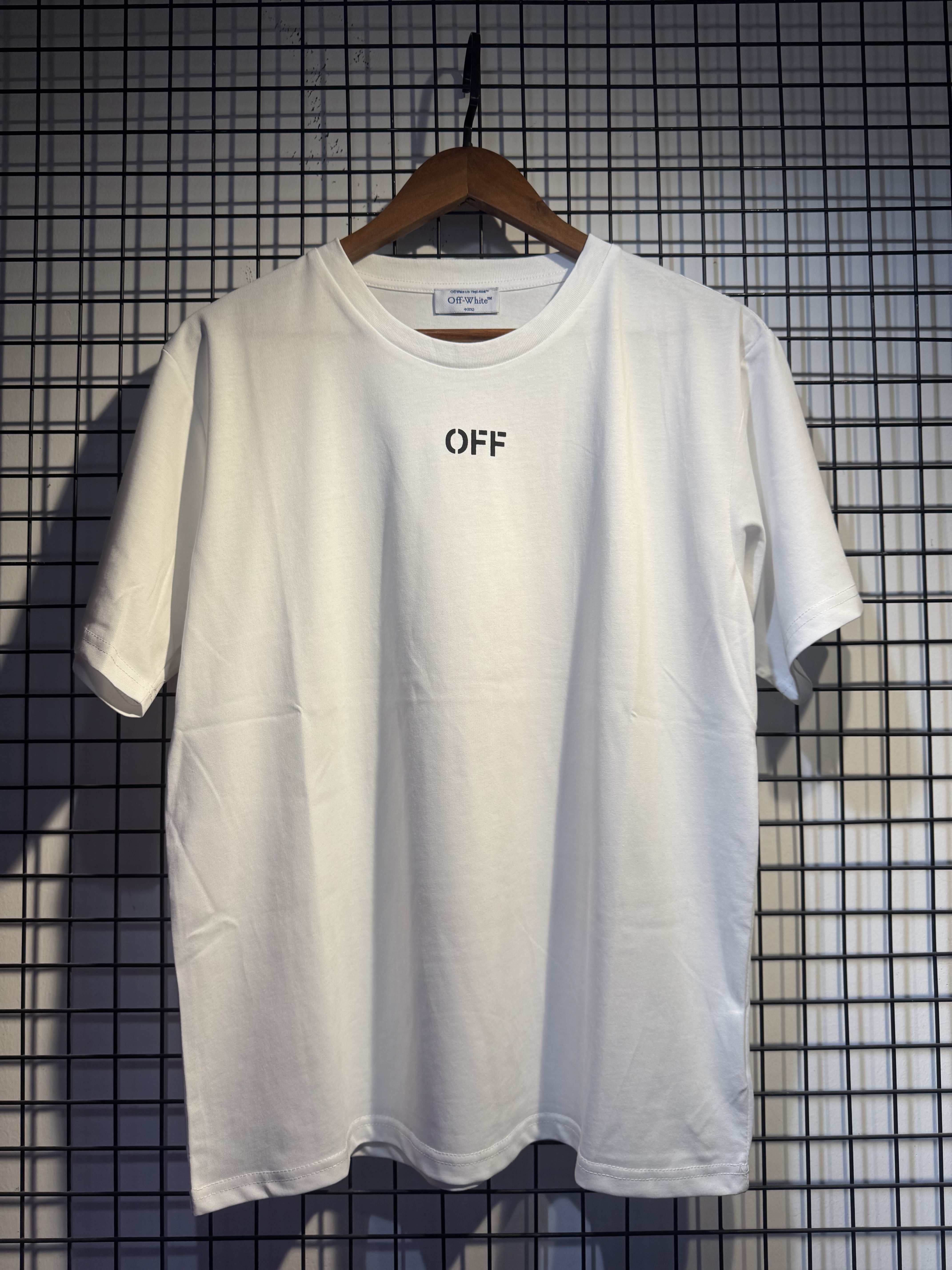 Off-White European Fit White Graphic T-Shirt 6150