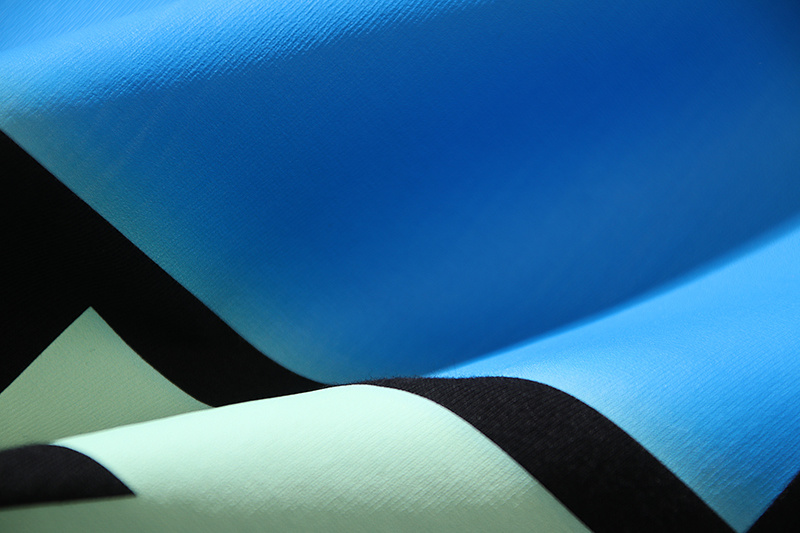 Off-White Gradient Arrow Heavyweight T-Shirt H100 1005